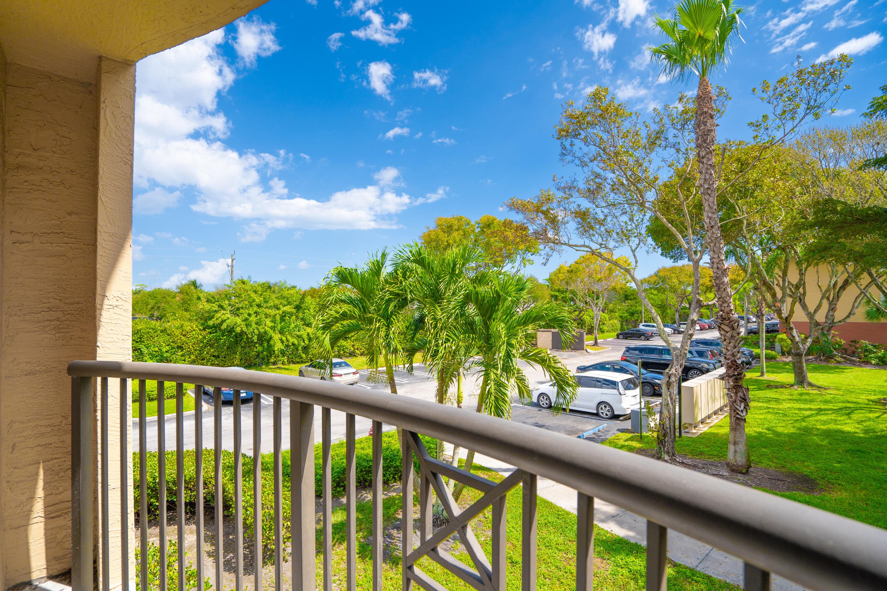 4187 N Haverhill Road 505, West Palm Beach, FL 33417 — photo 15 of 52