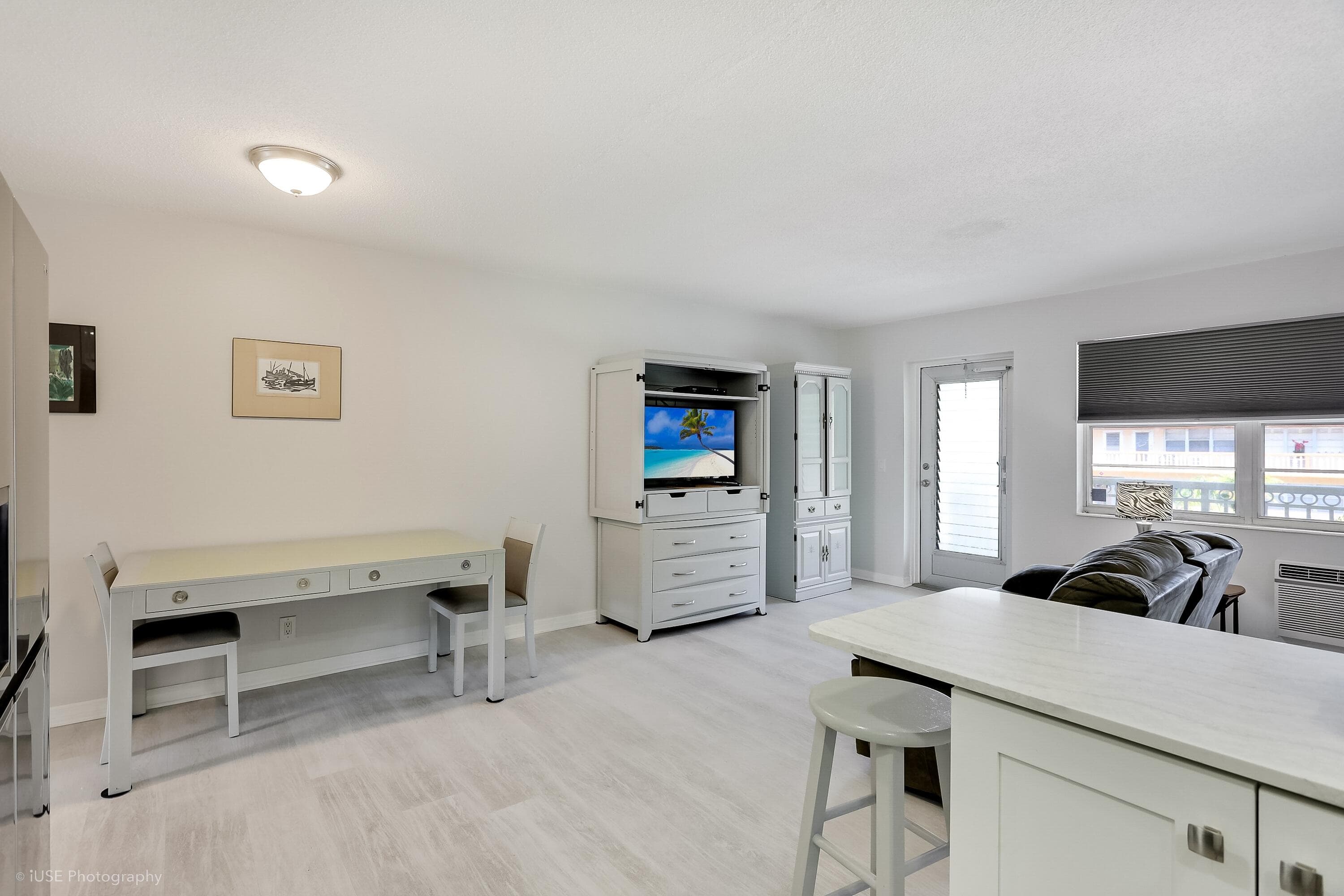 94 Hastings F, West Palm Beach, FL 33417 — photo 4 of 16