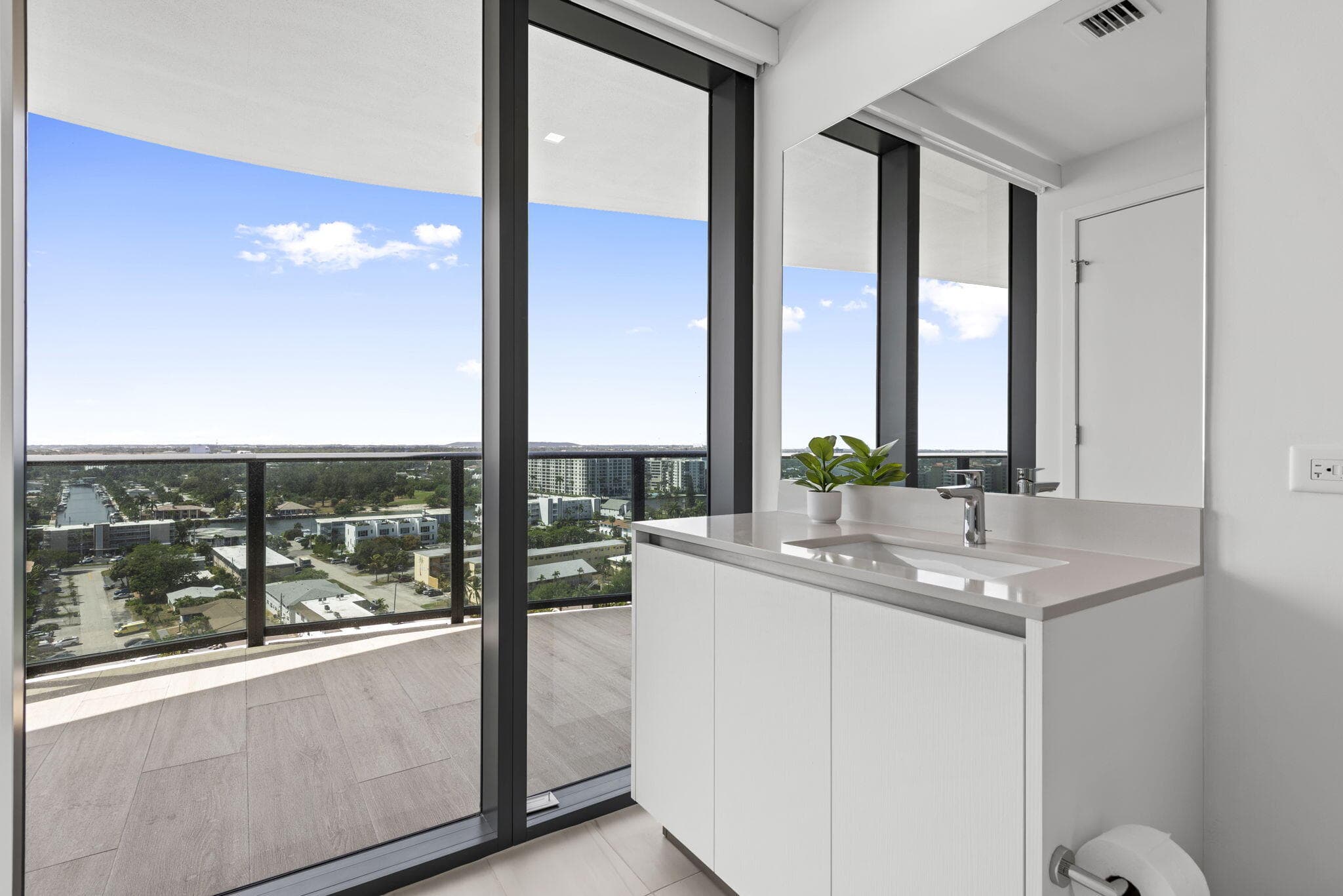 900 N Ocean Boulevard 1501, Pompano Beach, FL 33062 — photo 22 of 51