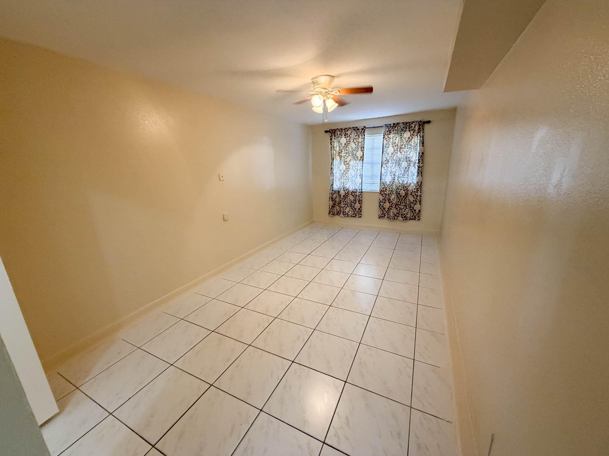2250 NW 27th Street, Oakland Park, FL 33311 — photo 8 of 27