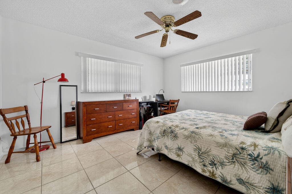 622 Hummingbird Lane, Delray Beach, FL 33445 — photo 10 of 36