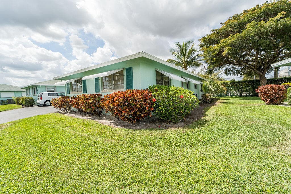 622 Hummingbird Lane, Delray Beach, FL 33445 — photo 31 of 36