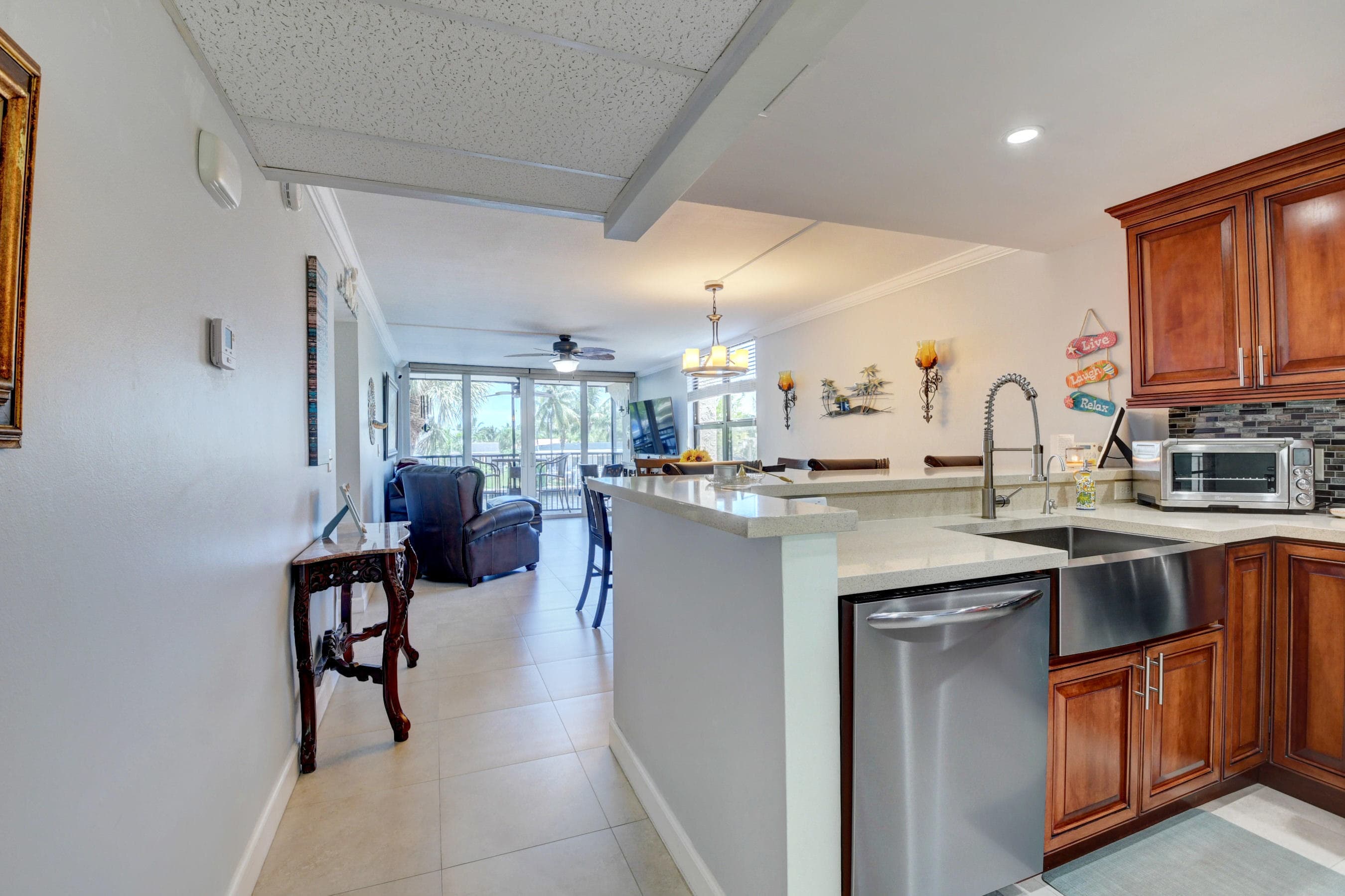 19 Royal Palm Way 205, Boca Raton, FL 33432 — photo 4 of 42