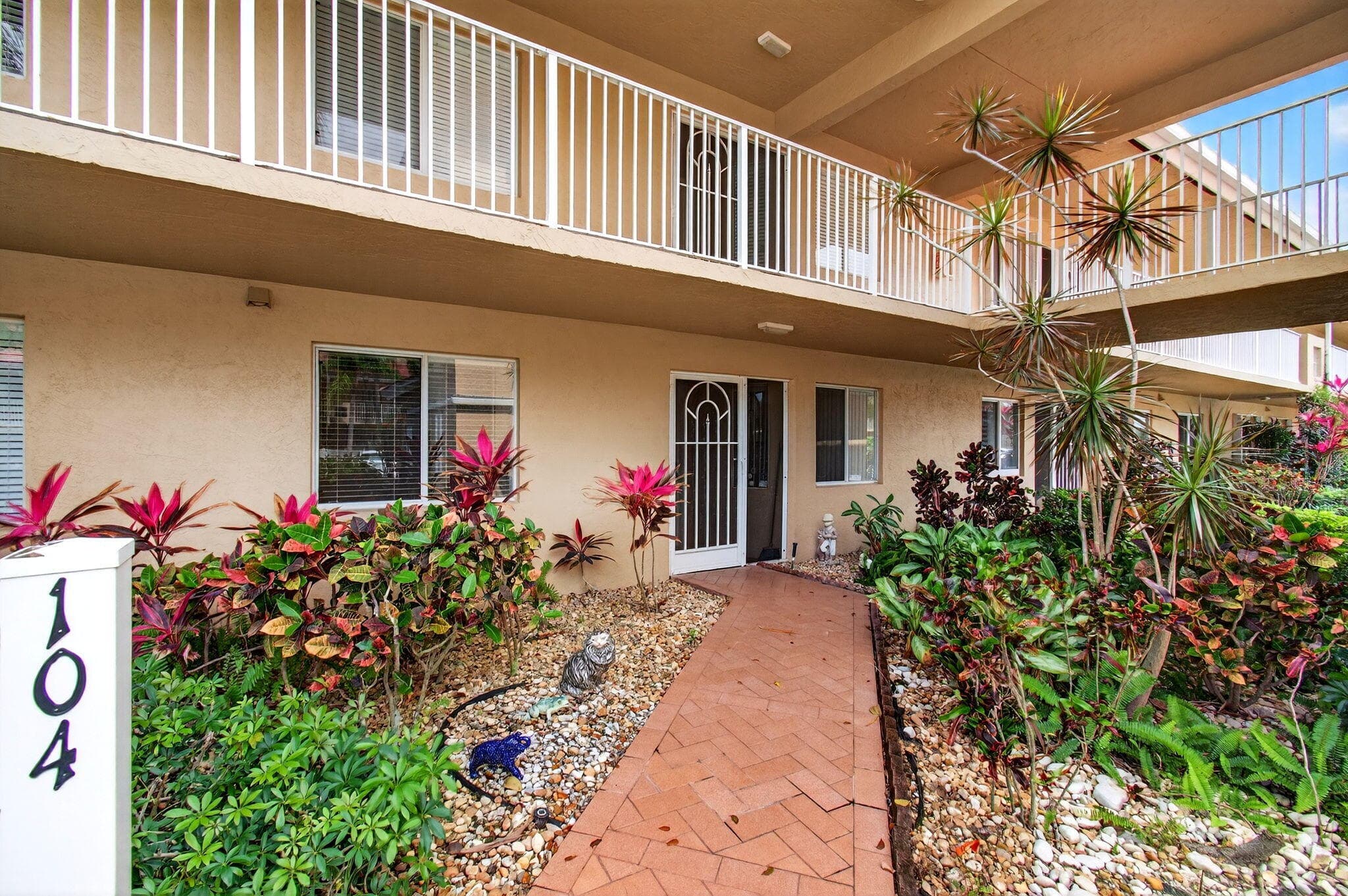 5952 Regal Glen Drive 104, Boynton Beach, FL 33437 — photo 2 of 87