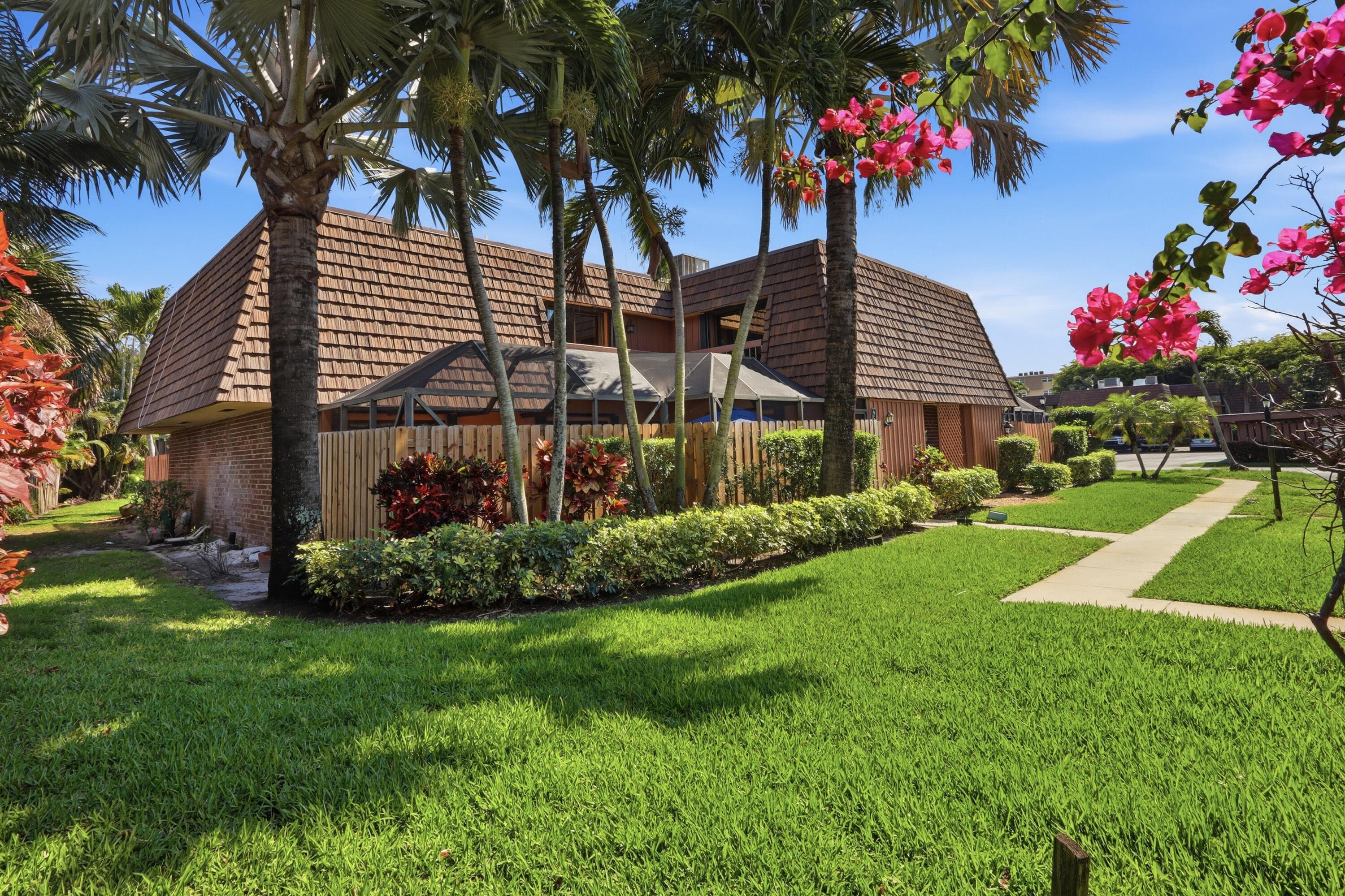 9 Atrium Circle C, Atlantis, FL 33462 — photo