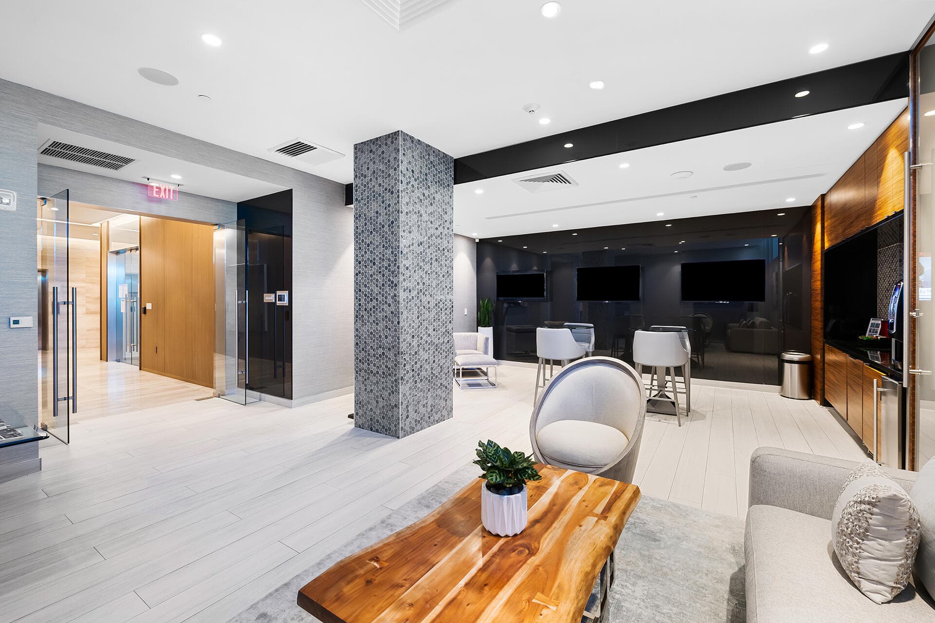 701 N Fort Lauderdale Beach Boulevard 214, Fort Lauderdale, FL 33304 — photo 14 of 21
