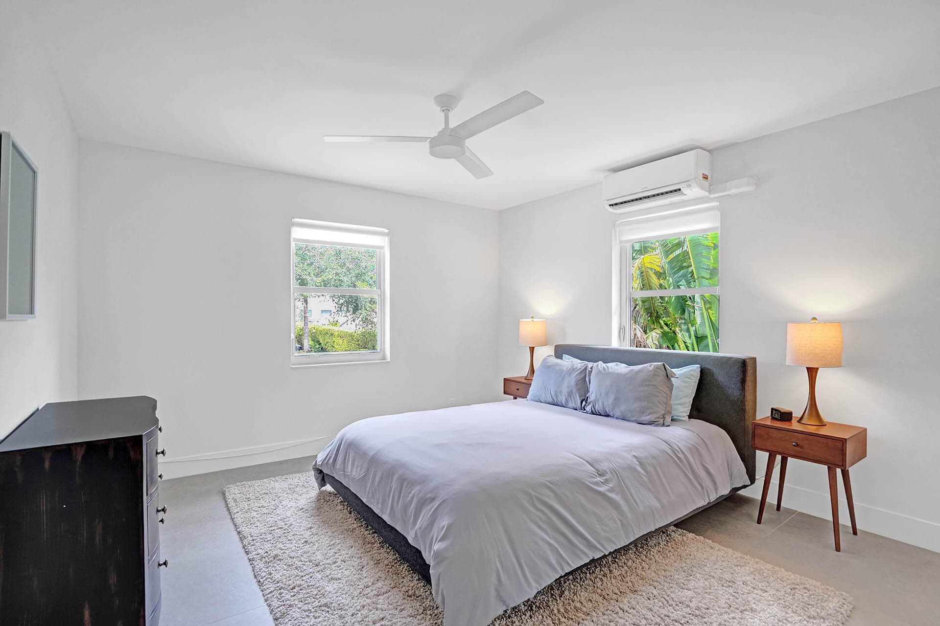 625 NE 13th Avenue 02, Fort Lauderdale, FL 33304 — photo 2 of 37