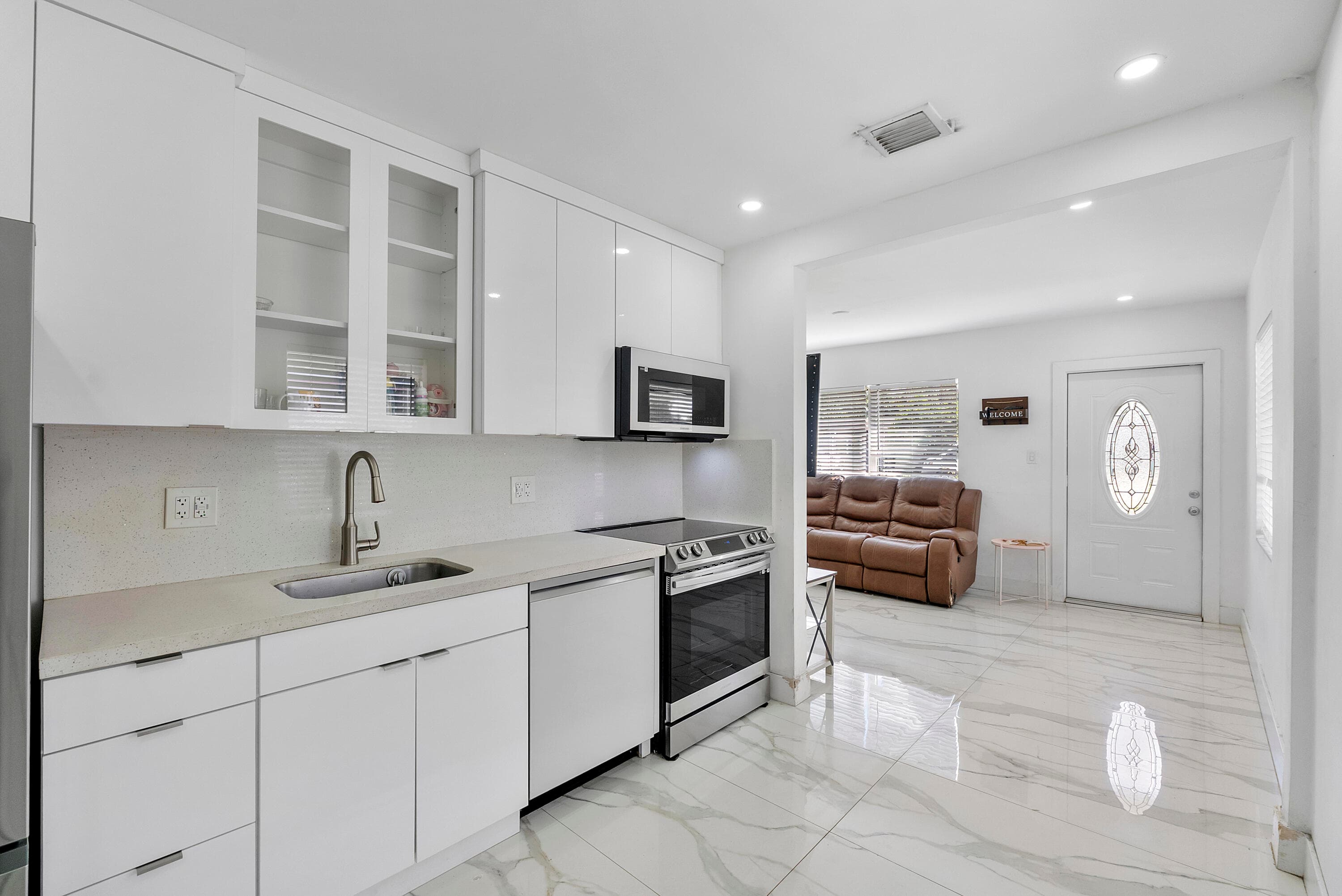 3125 SW 12th Place, Fort Lauderdale, FL 33312 — photo 3 of 39
