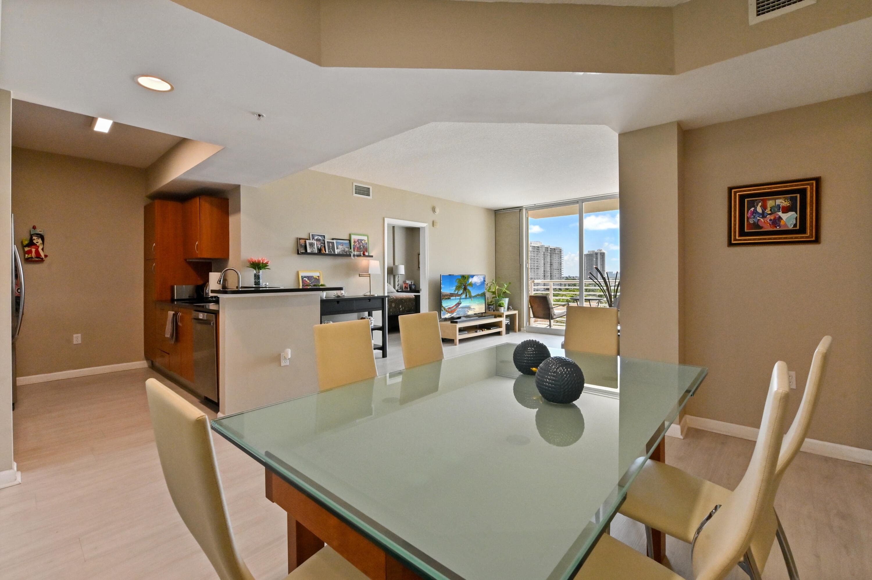 18800 NE 29th Avenue 816, Aventura, FL 33180 — photo 7 of 35