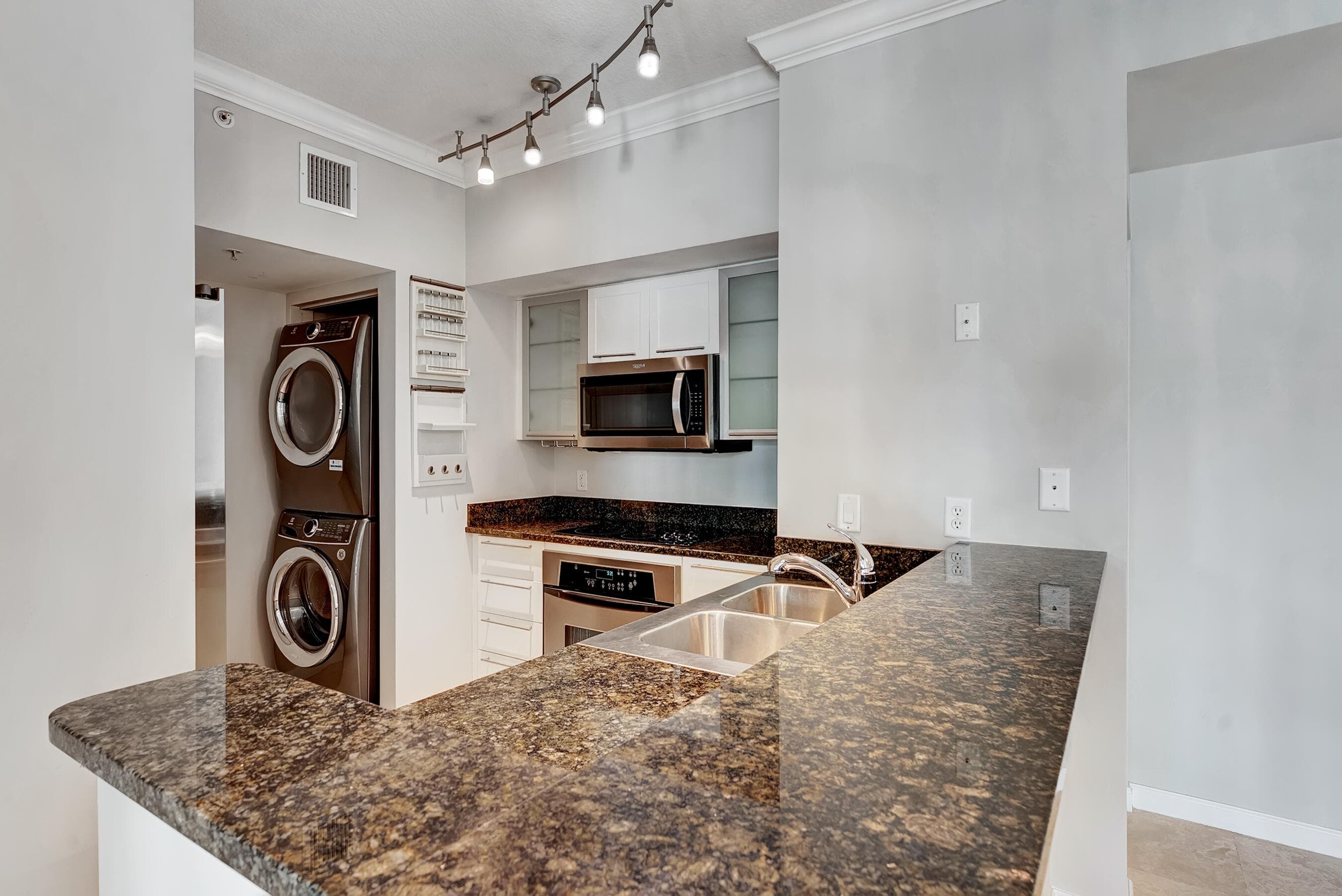 225 NE 1st Street 409 (ph-09), Delray Beach, FL 33483 — photo 7 of 35