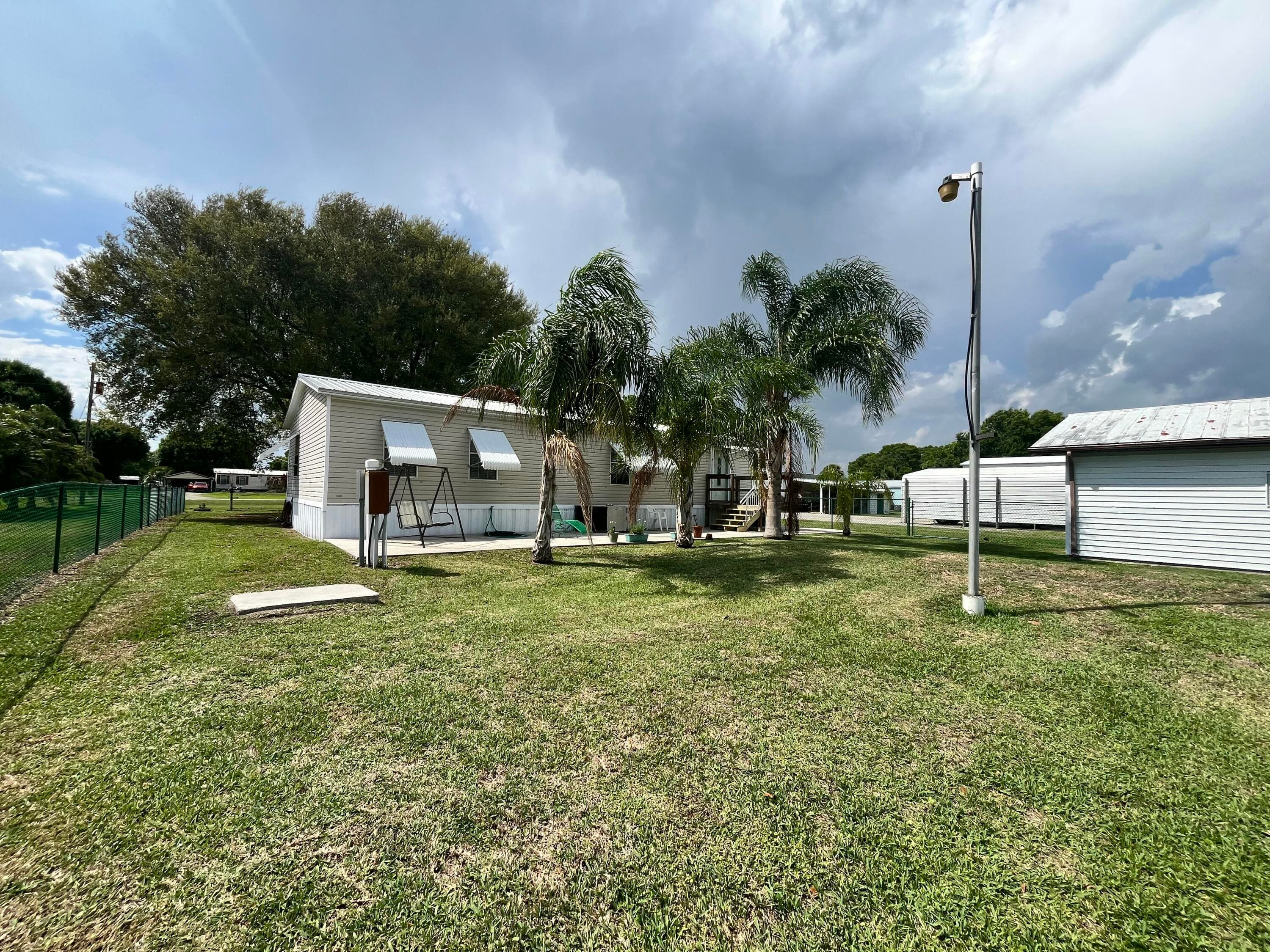 4064 SW 9th Way, Okeechobee, FL 34974 — photo 26 of 39