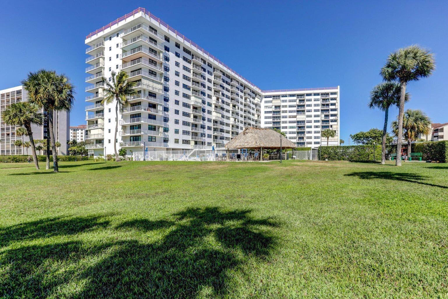 336 Golfview Road 203, North Palm Beach, FL 33408 — photo 36 of 44