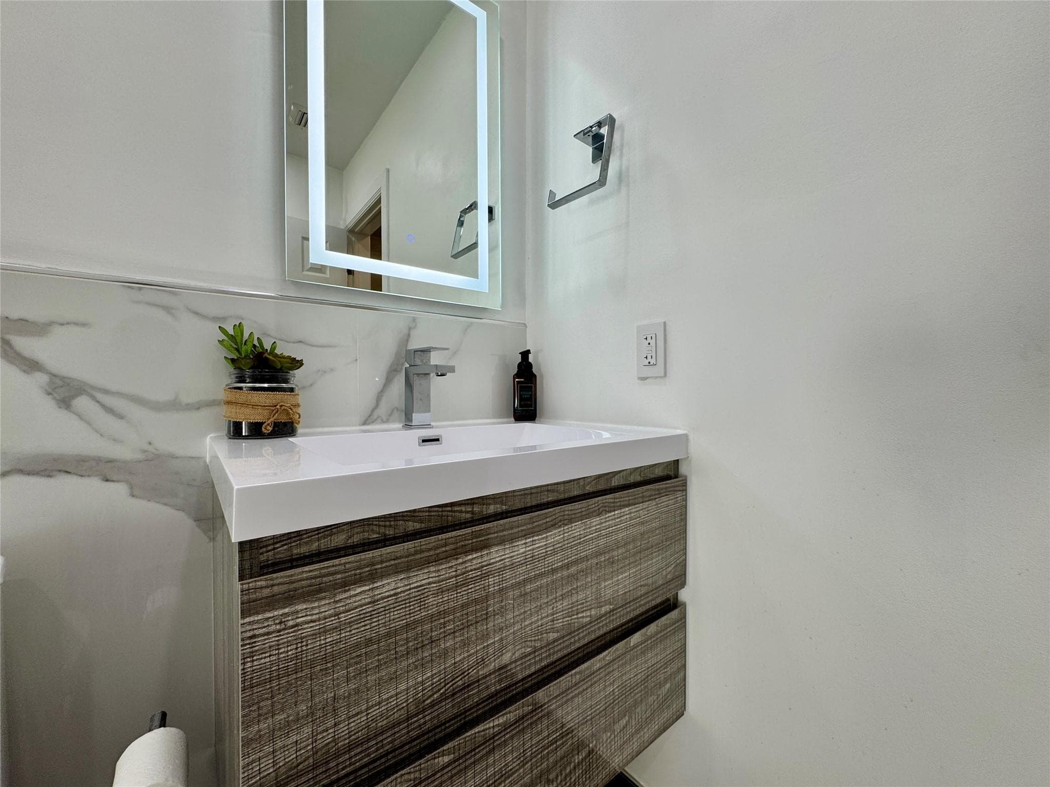 481 W Tropical Way, Plantation, FL 33317 — photo 25 of 43