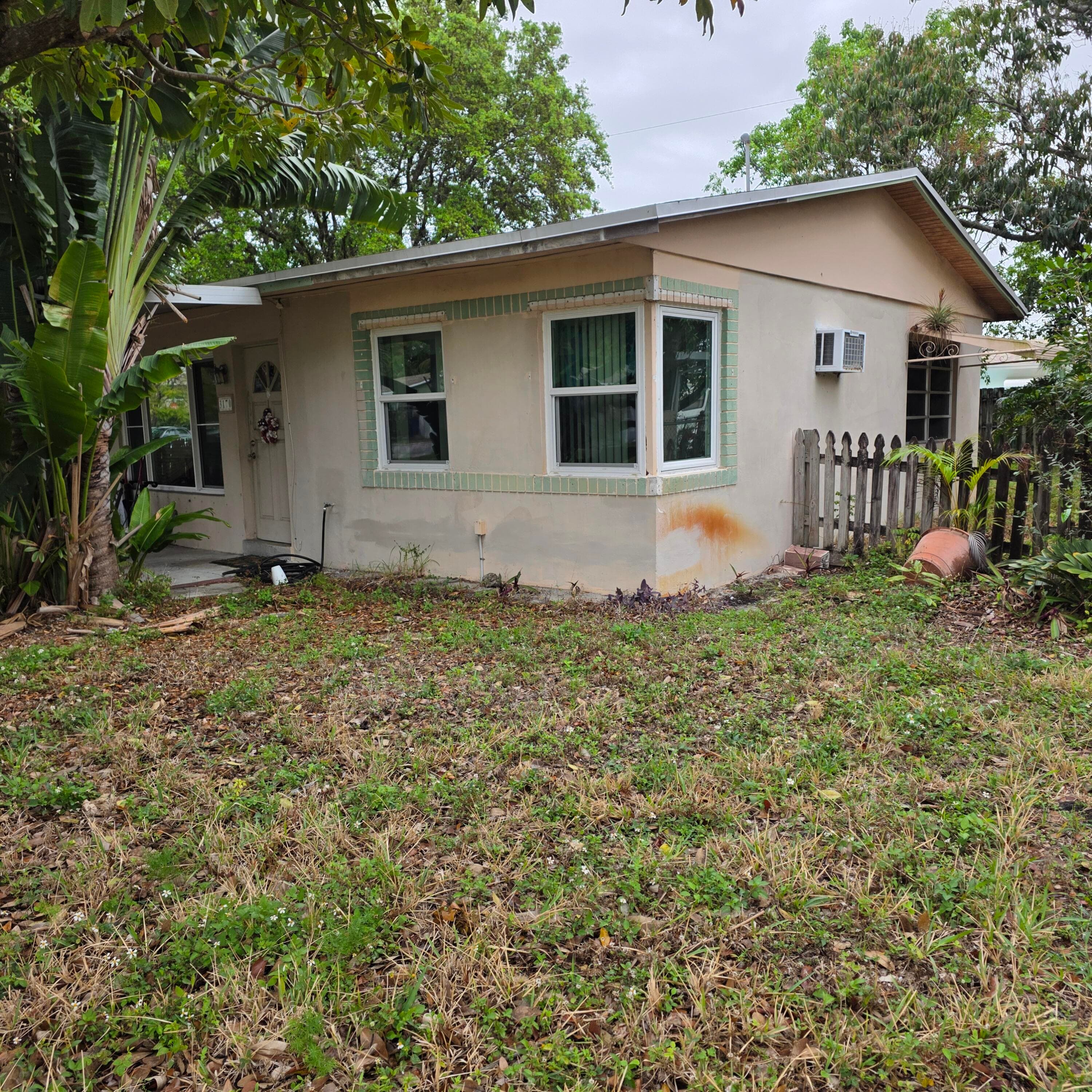 3170 NE 10th Terrace, Pompano Beach, FL 33064 — photo 2 of 4