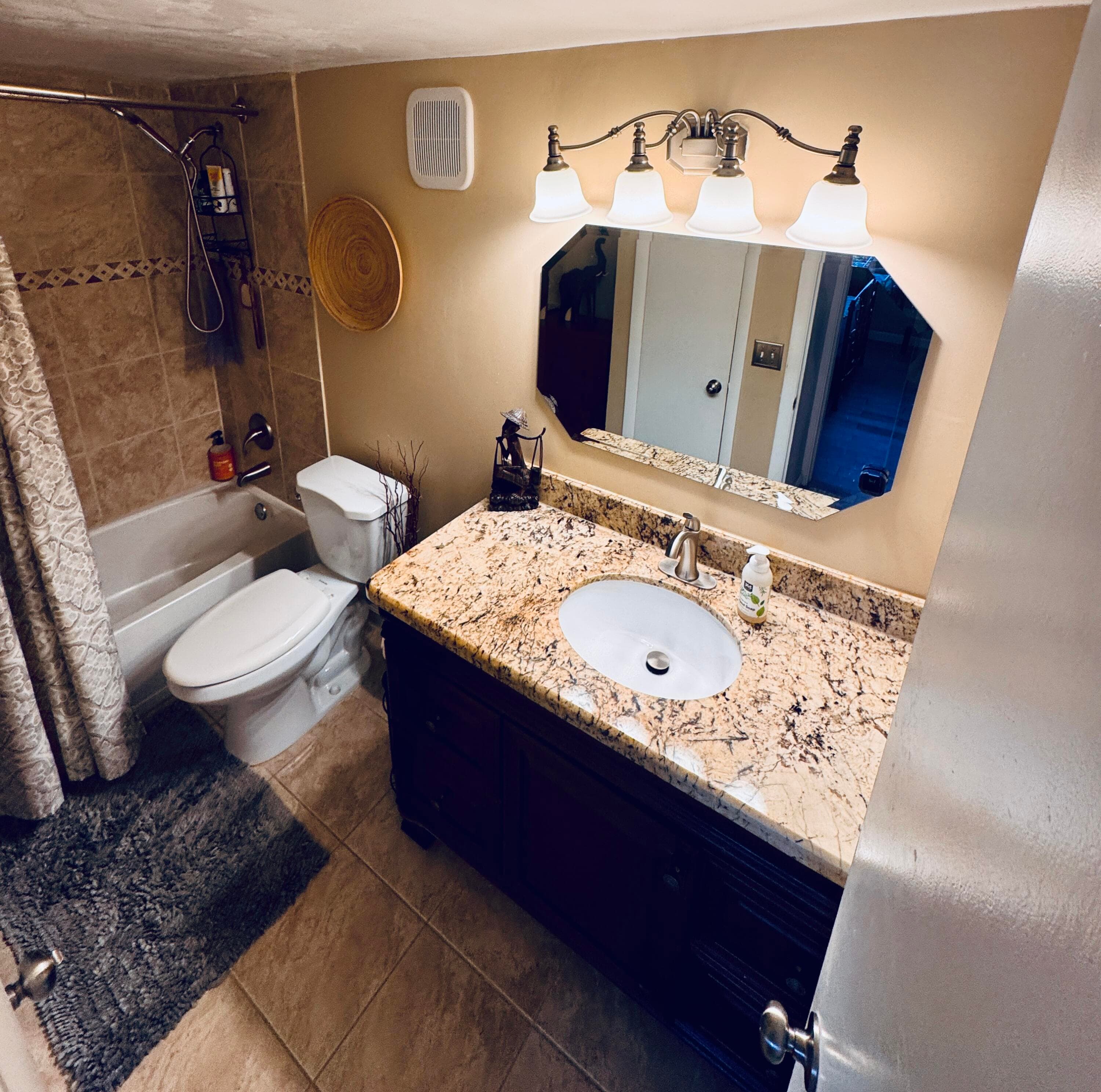 2151 NE 42nd Court 123, Lighthouse Point, FL 33064 — photo 4 of 26