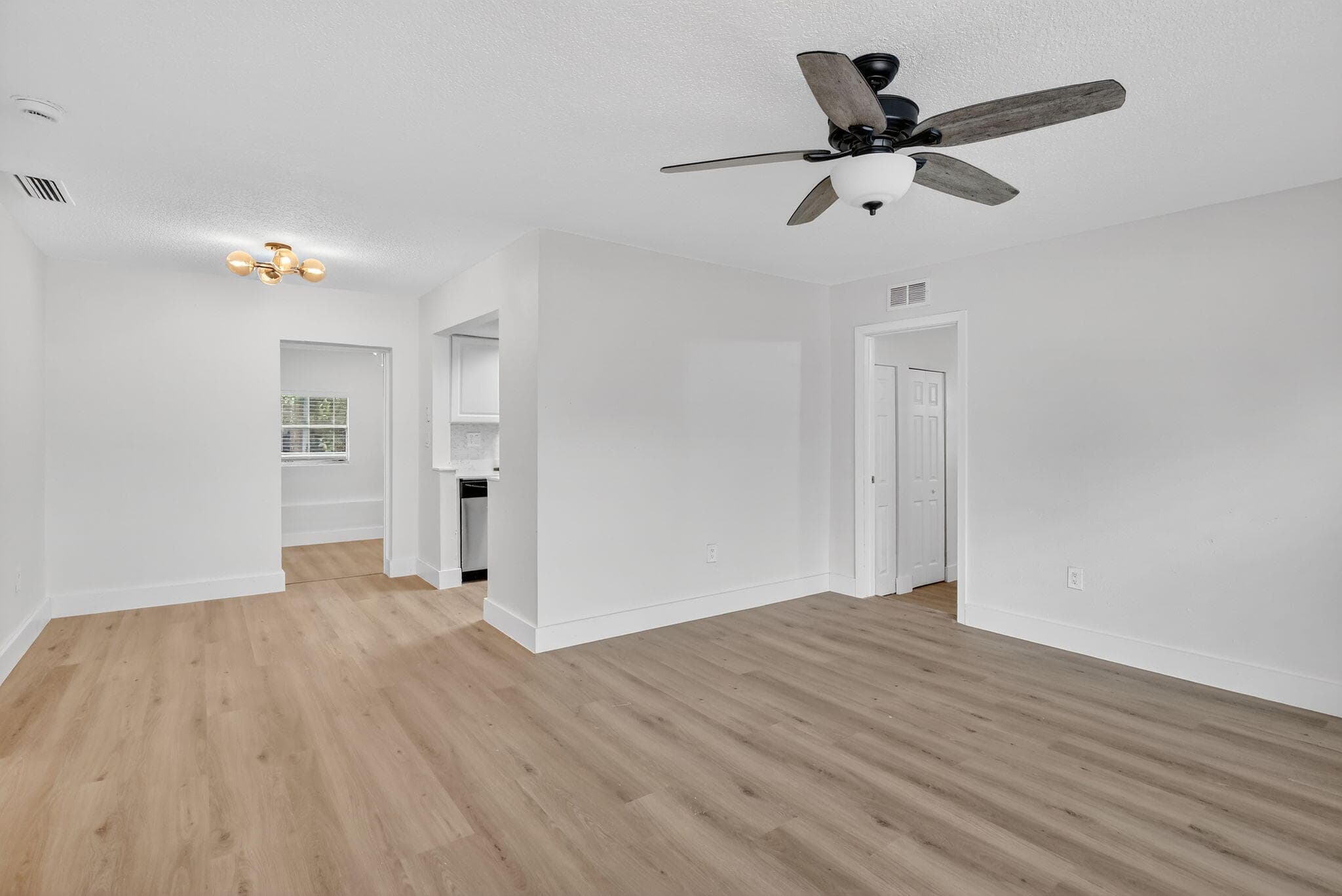 6828 NW 30th Street, Sunrise, FL 33313 — photo 3 of 17