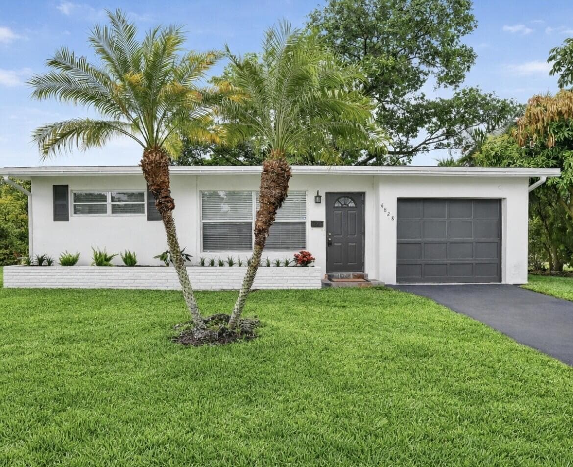 6828 NW 30th Street, Sunrise, FL 33313 — photo 1 of 17