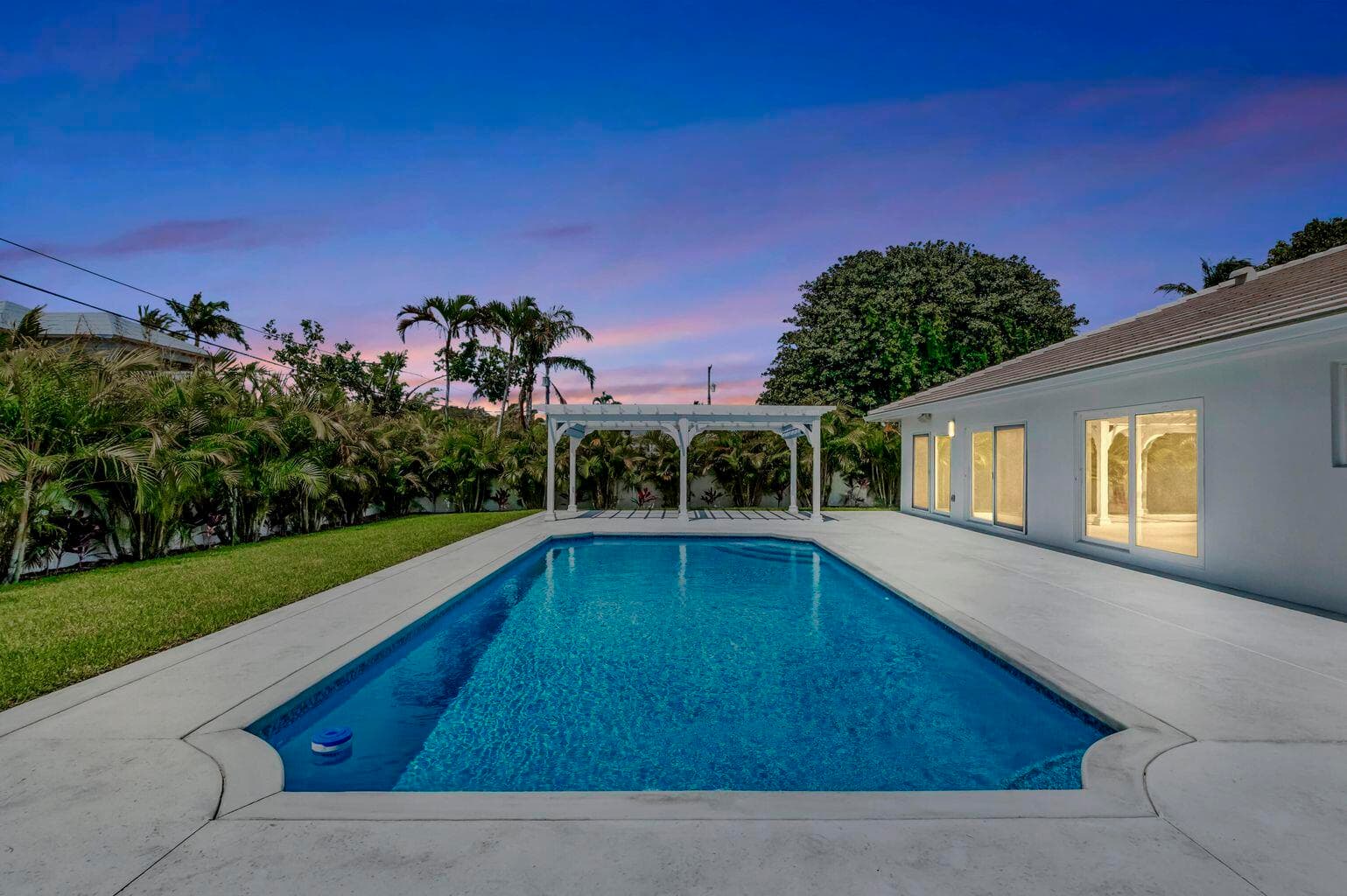 530 NW 14th Street, Delray Beach, FL 33444 — photo 6 of 73