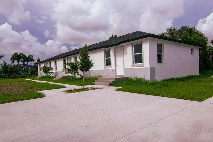 260 W Rotonda Blvd W W 3, Rotonda West, FL 33947 — photo 5 of 22