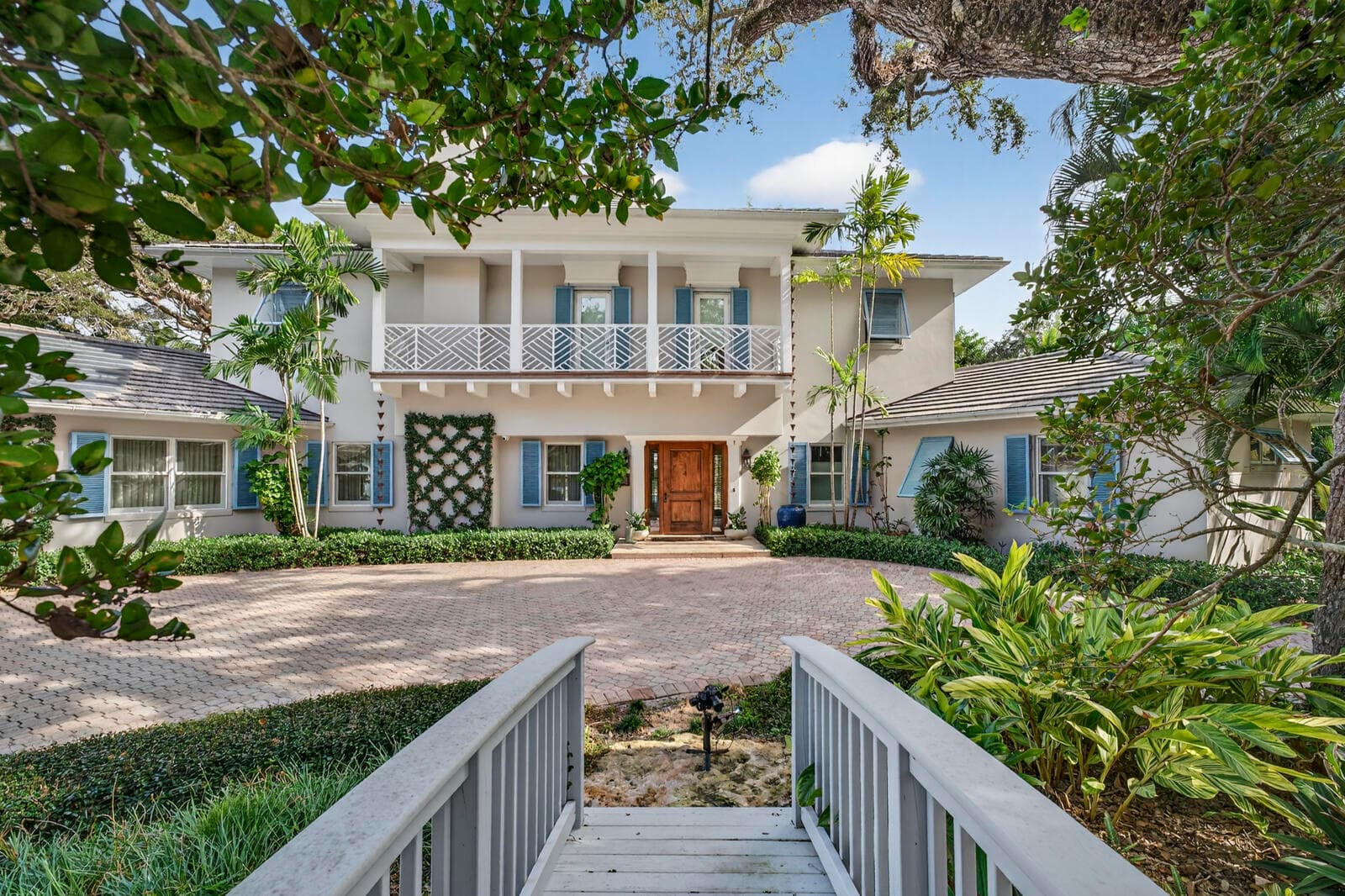 2010 Club Drive, Vero Beach, FL 32963 — photo 2 of 92