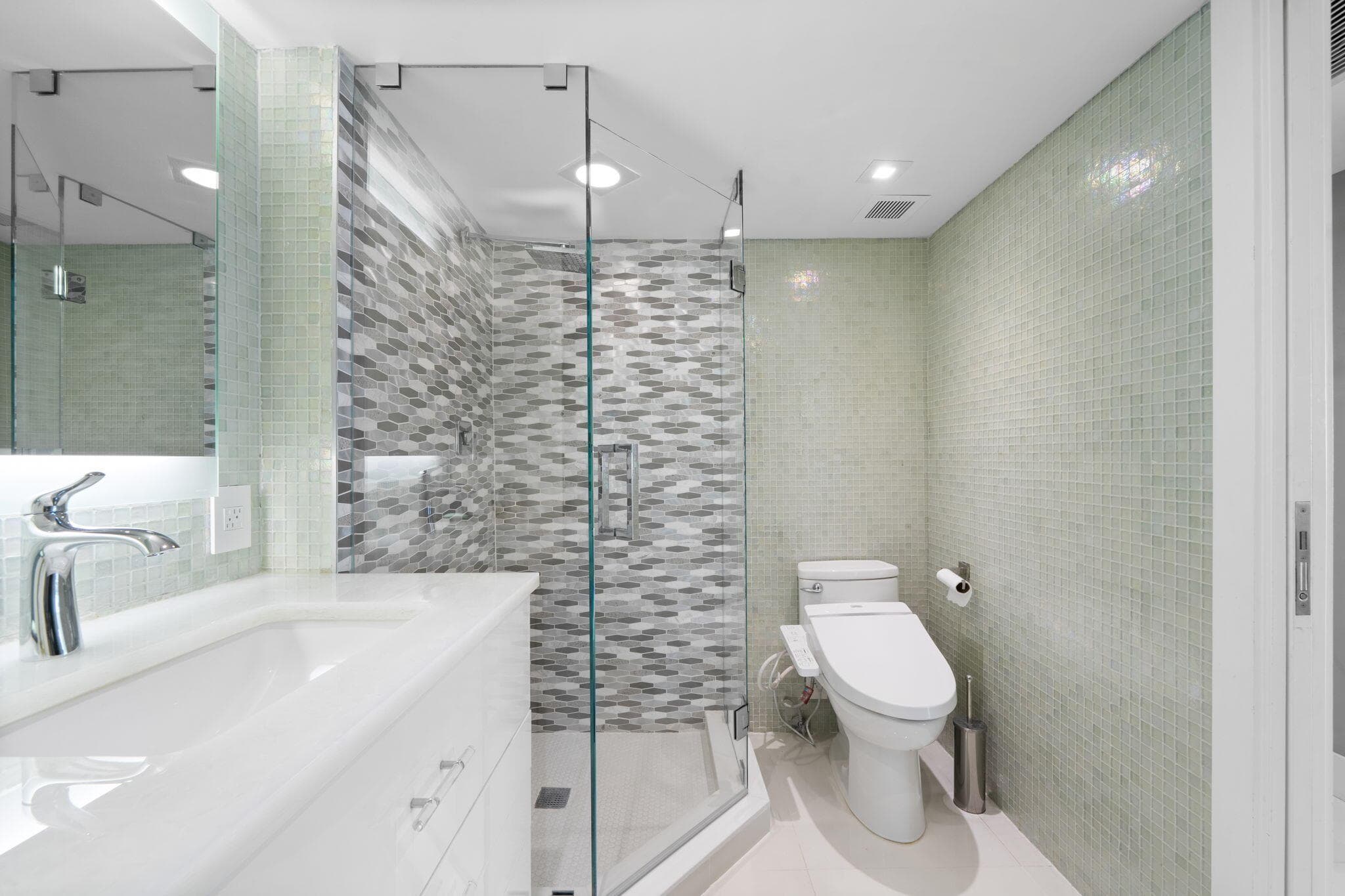 1620 S Ocean Boulevard 16-h, Lauderdale-By-The-Sea, FL 33062 — photo 17 of 30