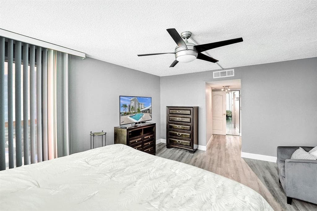 100 Golden Isles Drive 815, Hallandale Beach, FL 33009 — photo 8 of 42