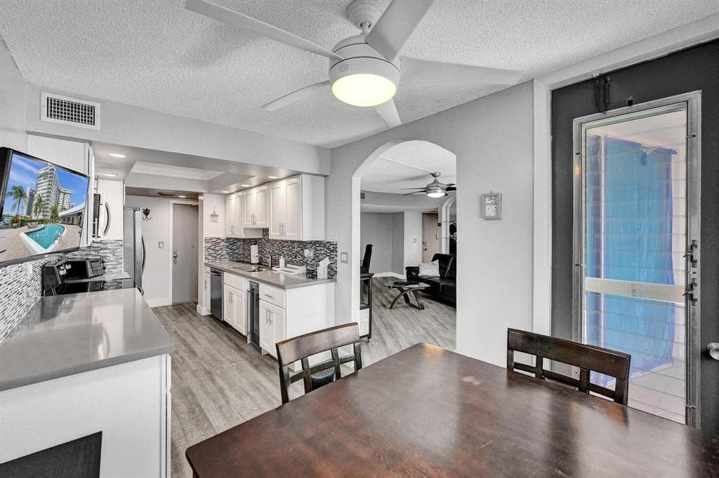100 Golden Isles Drive 815, Hallandale Beach, FL 33009 — photo 29 of 42