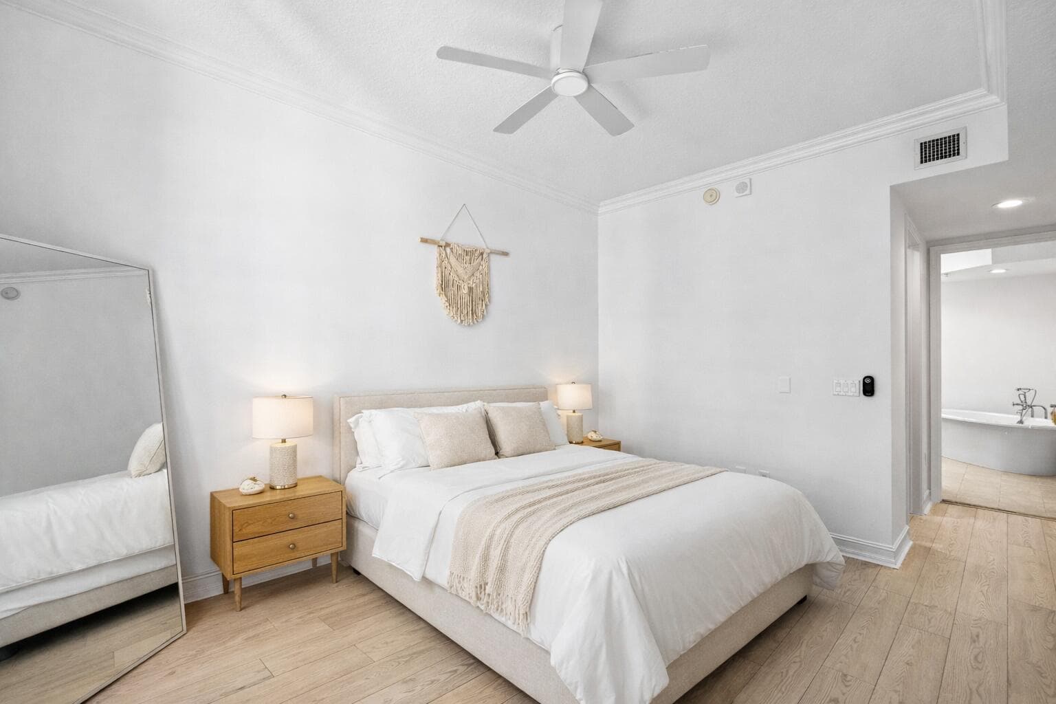 701 S Olive Avenue 1605, West Palm Beach, FL 33401 — photo 12 of 52