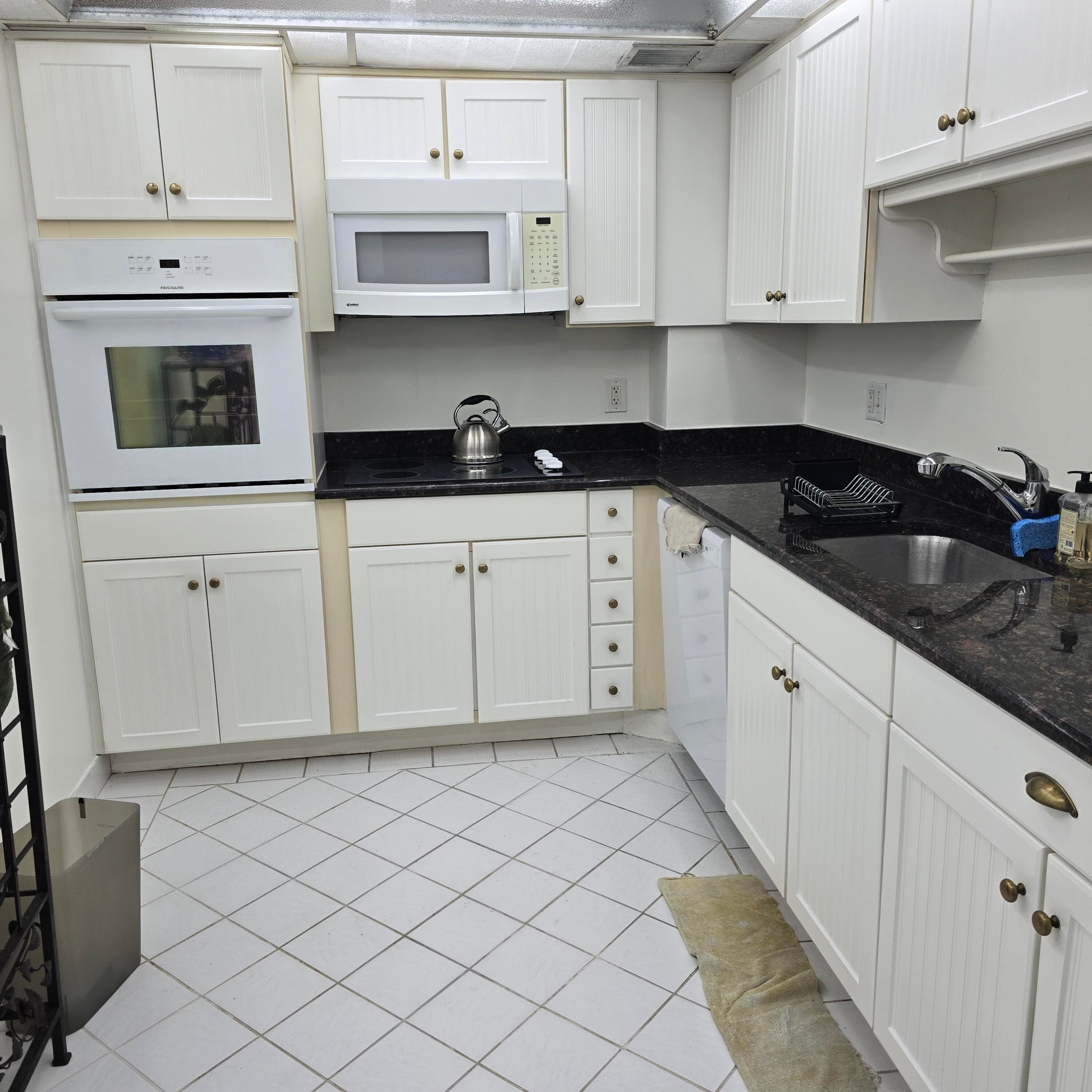 3450 S Ocean Boulevard 8120, Palm Beach, FL 33480 — photo 23 of 35
