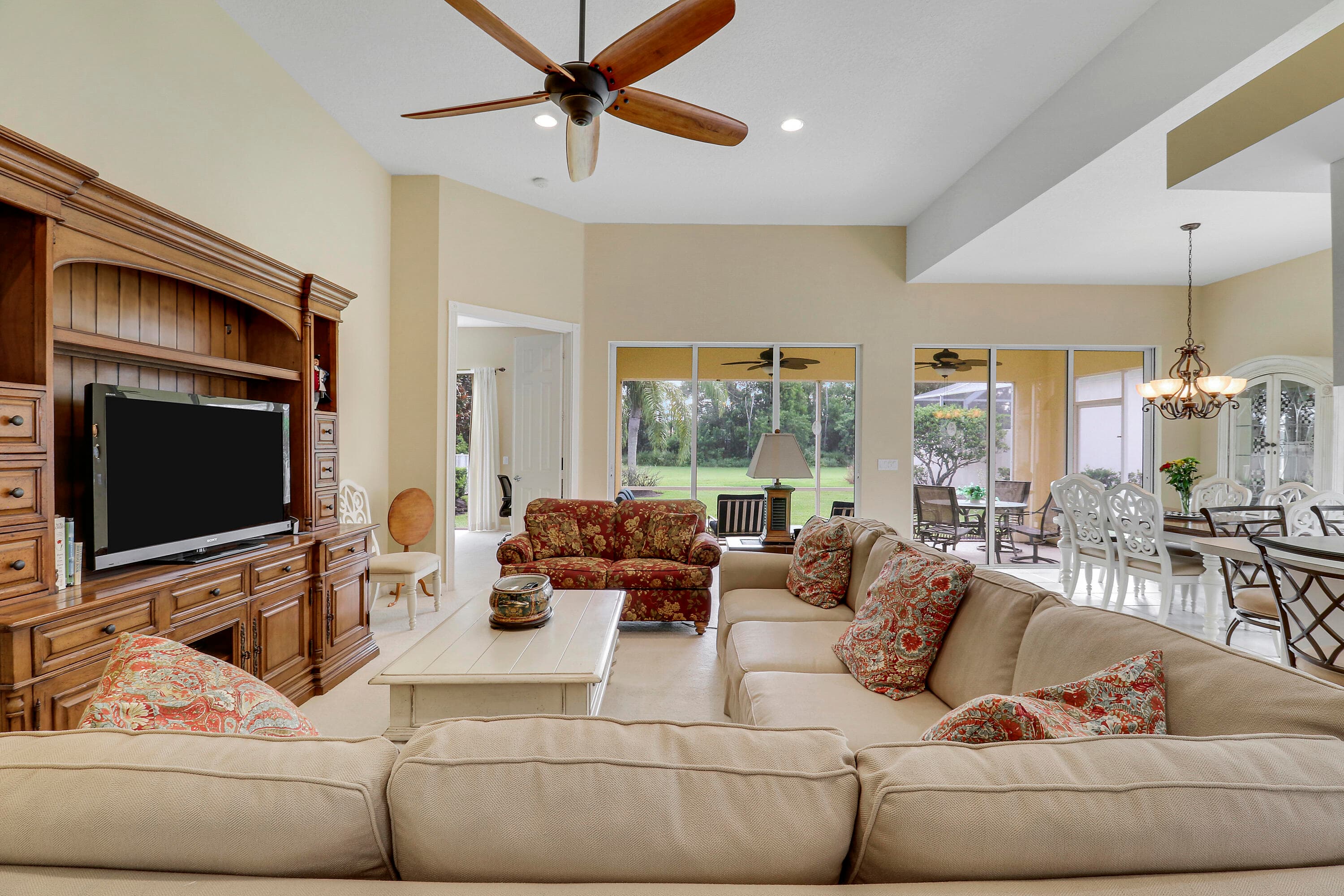 8337 SE Angelina Court, Hobe Sound, FL 33455 — photo 11 of 35