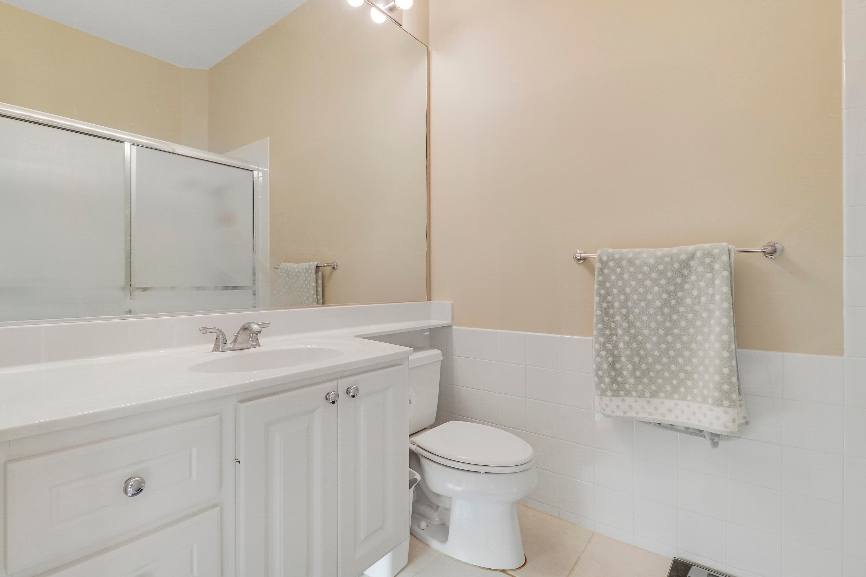 8337 SE Angelina Court, Hobe Sound, FL 33455 — photo 23 of 35