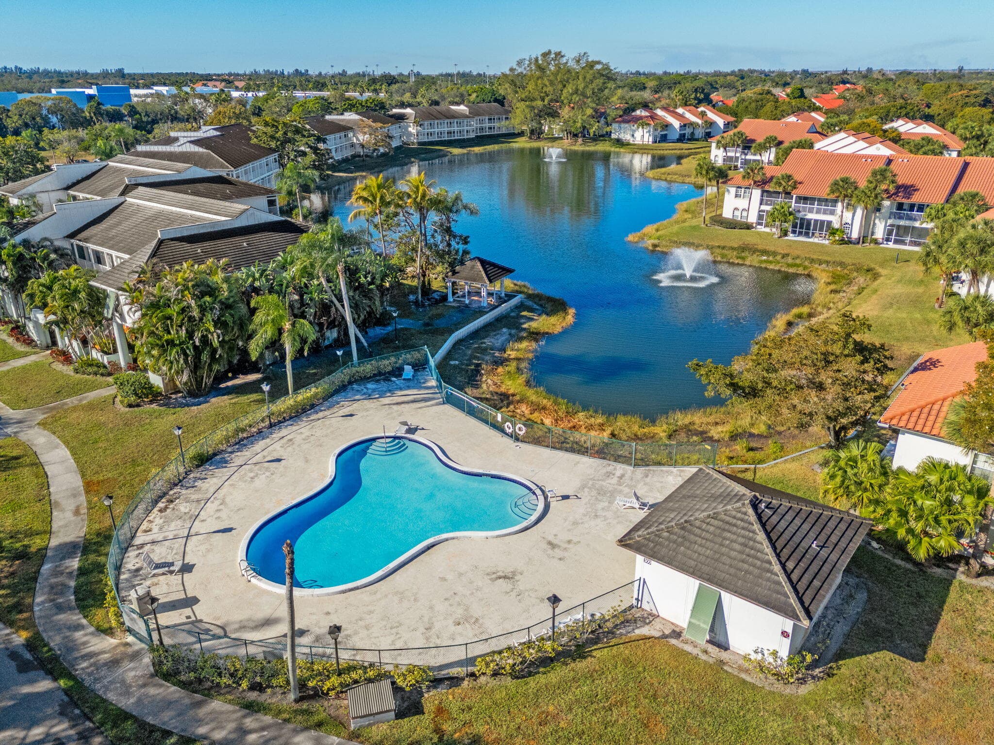 286 Cypress Point Drive, Palm Beach Gardens, FL 33418 — photo 34 of 38