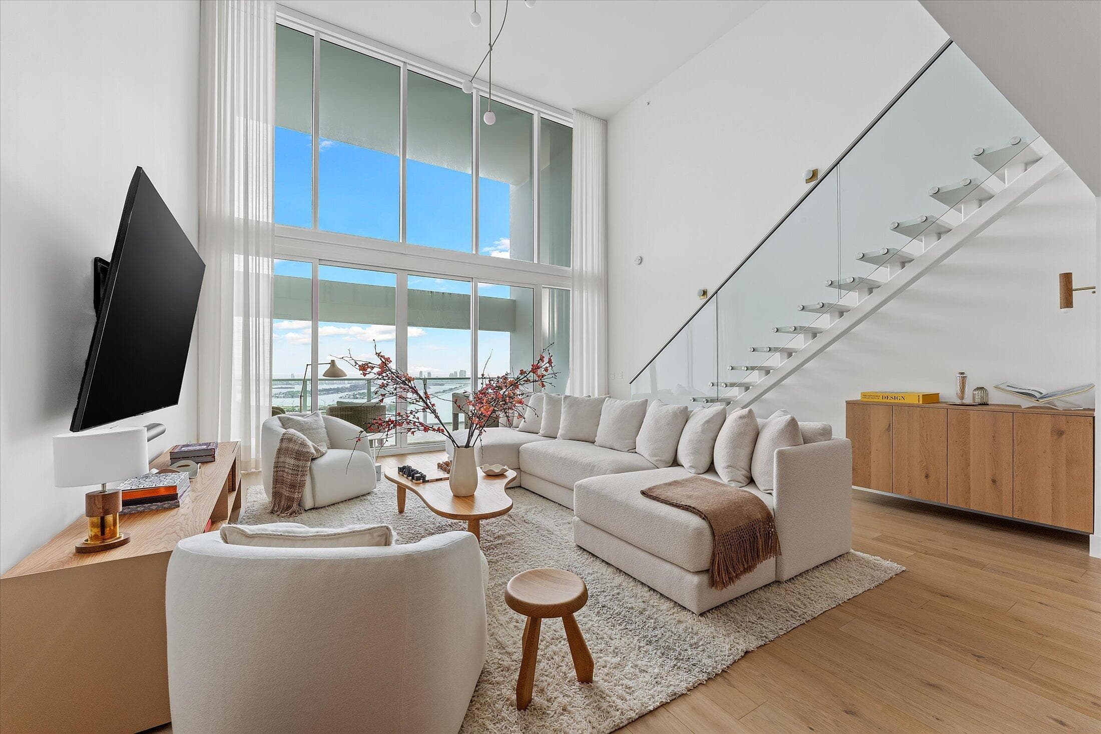 1040 Biscayne Boulevard 4002, Miami, FL 33132 — photo 9 of 23