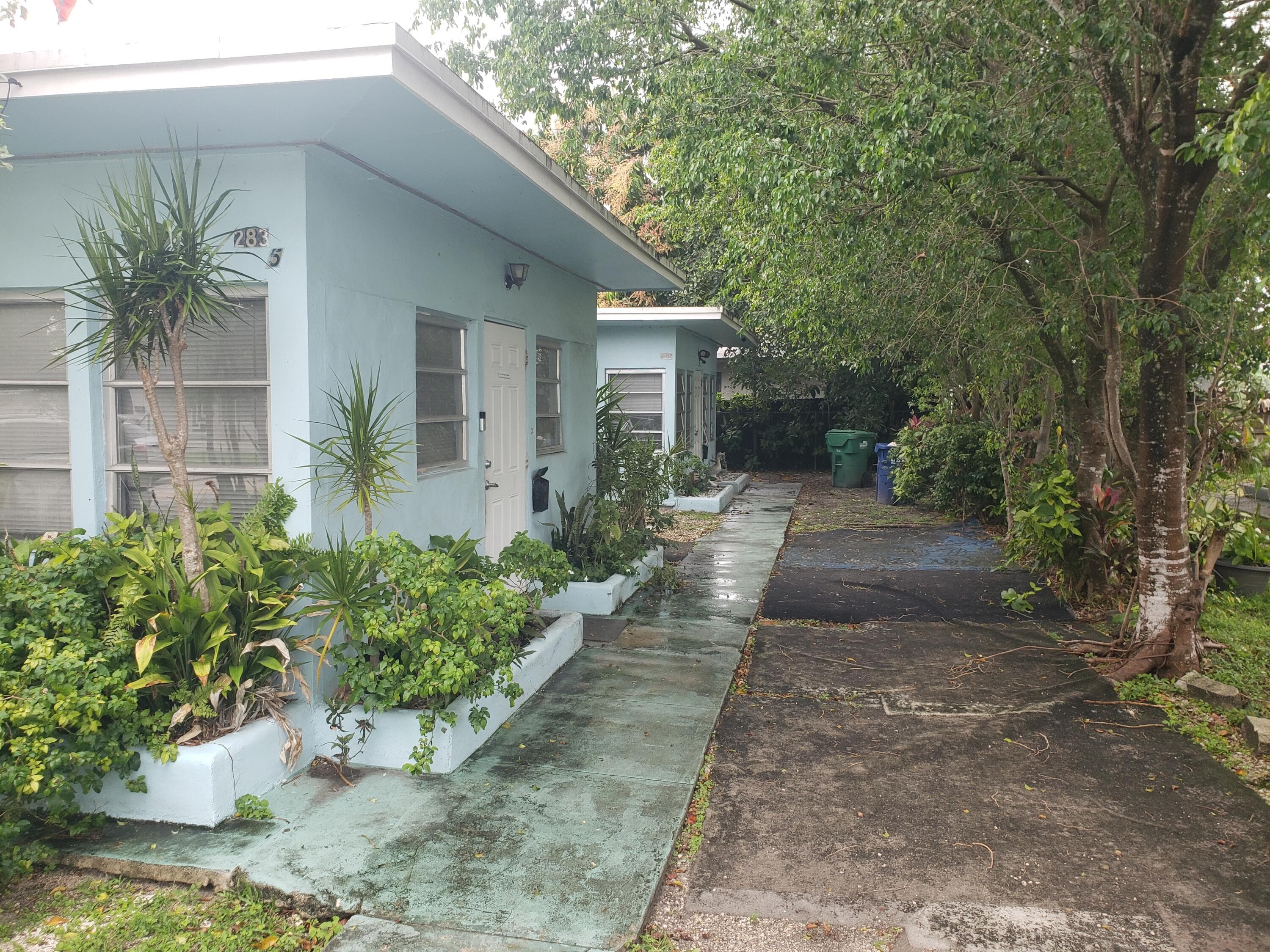 283 NE 111th Street 283, Miami, FL 33161 — photo 1 of 10