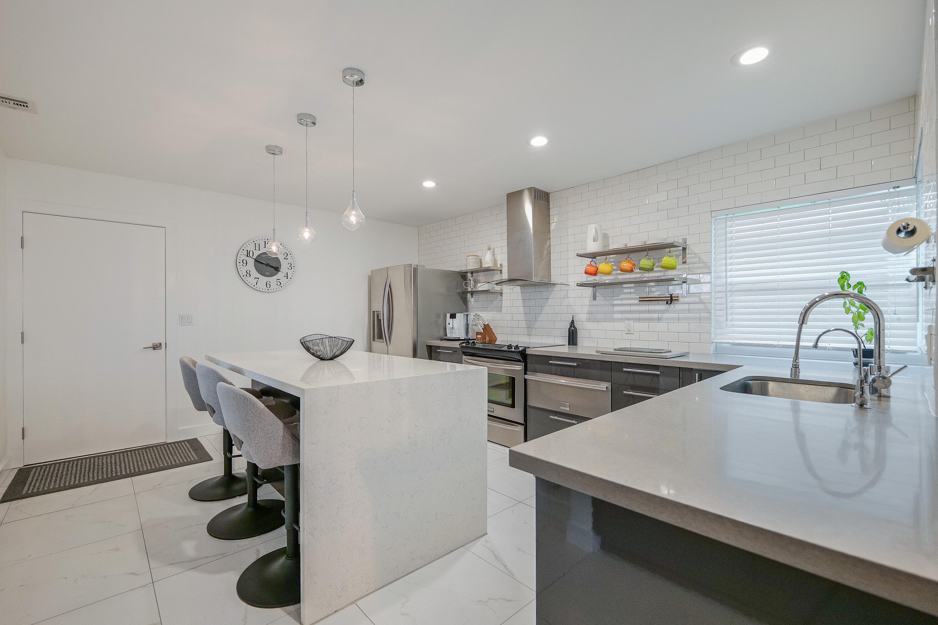 5533 Constant Spring Terrace 217, Lauderhill, FL 33319 — photo 4 of 40