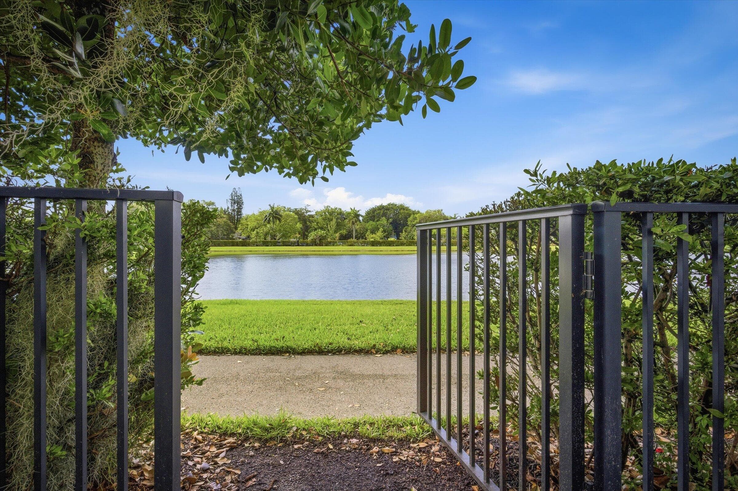 5884 Mustang Manor, Davie, FL 33314 — photo 4 of 19