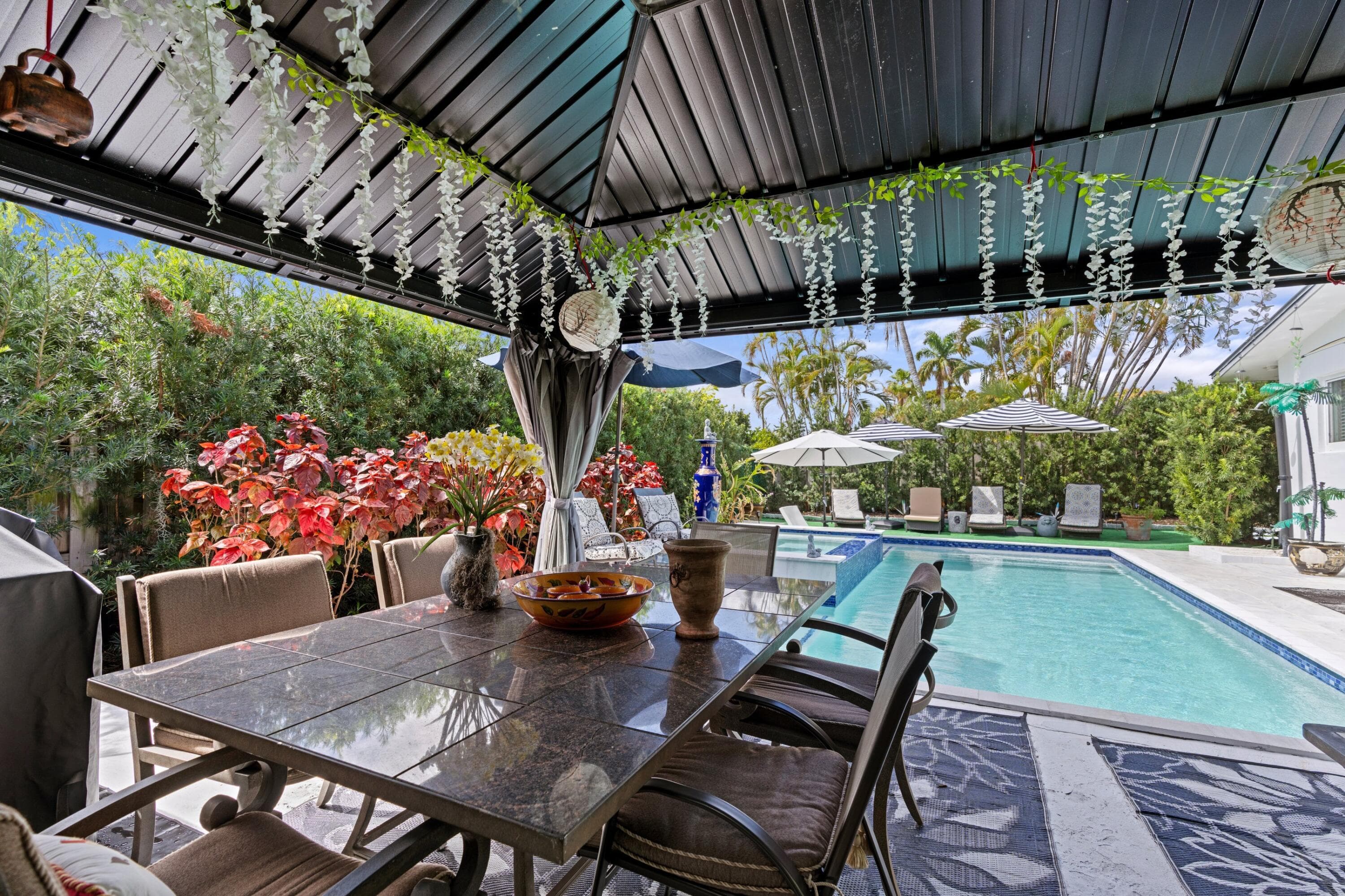 3705 NE 16th Avenue, Oakland Park, FL 33334 — photo 3 of 44