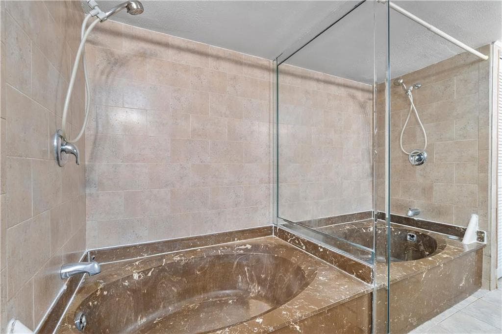 1000 Parkview Drive 507, Hallandale Beach, FL 33009 — photo 2 of 14
