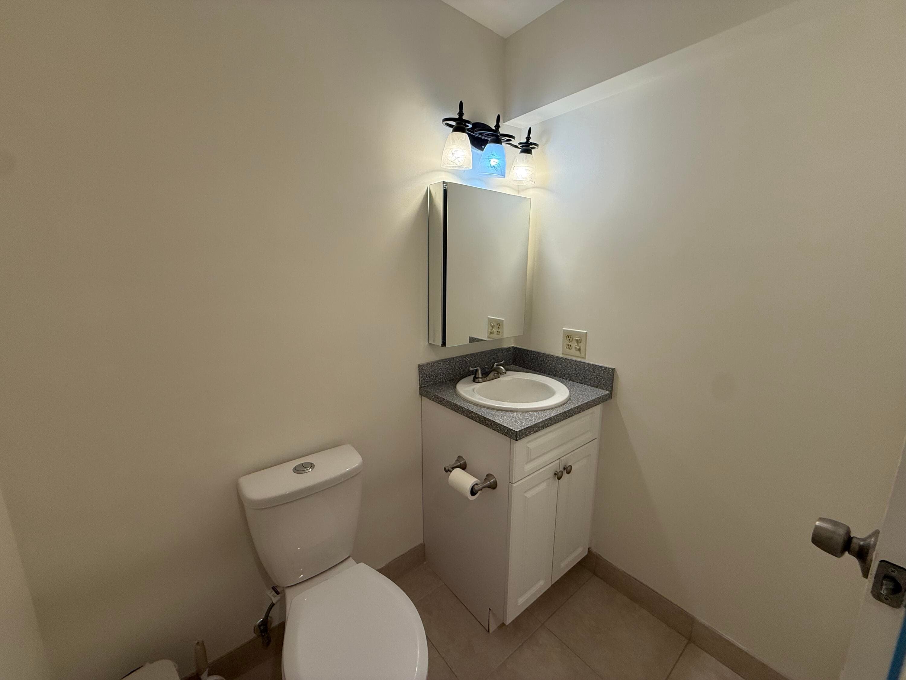 569 Monaco L, Delray Beach, FL 33446 — photo 19 of 32