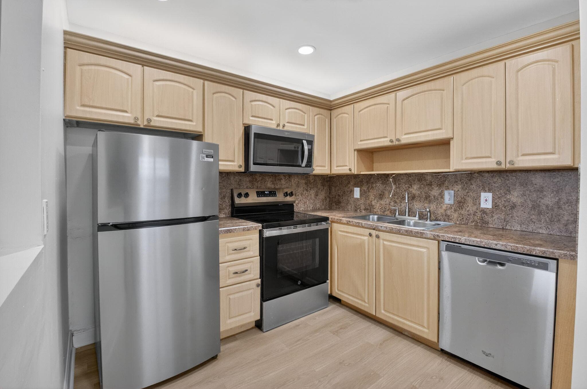 158 Valencia G, Delray Beach, FL 33446 — photo 7 of 50