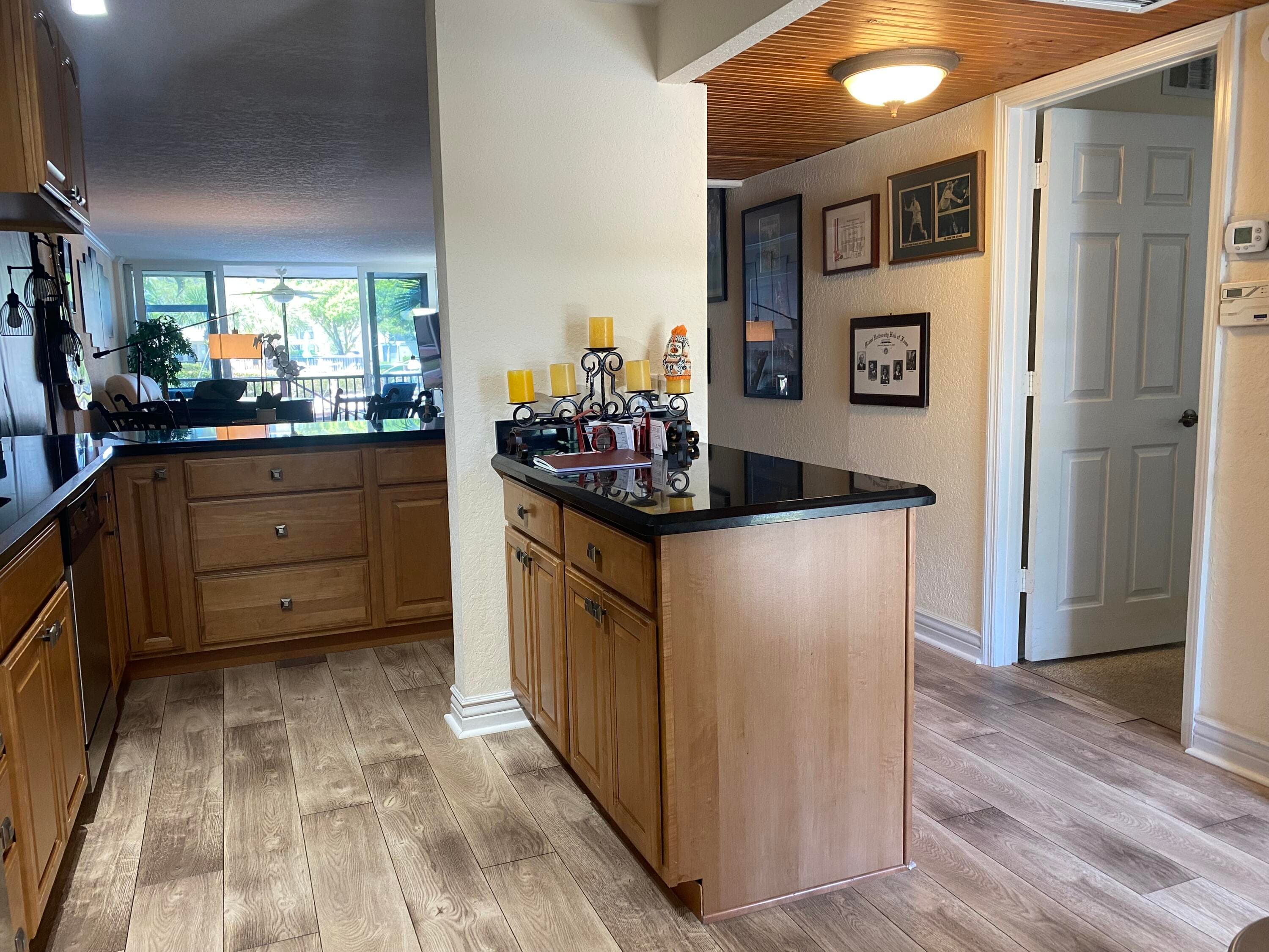 3 Royal Palm Way 102, Boca Raton, FL 33432 — photo 27 of 43