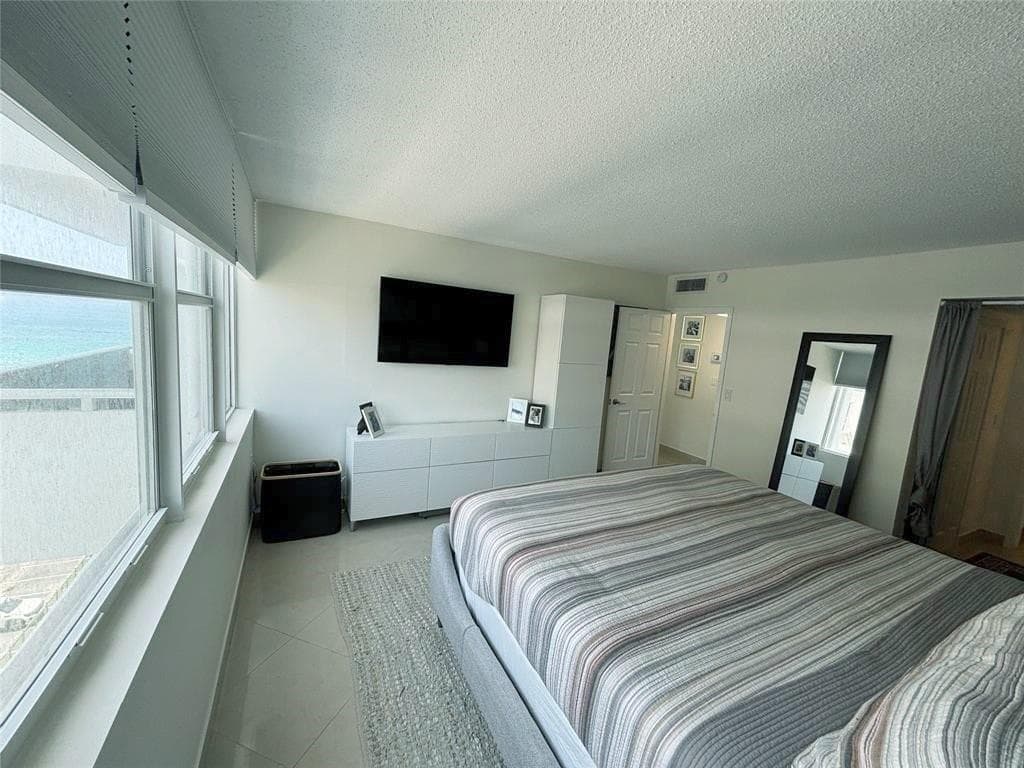 3140 S Ocean Drive 809, Hallandale Beach, FL 33009 — photo 12 of 32