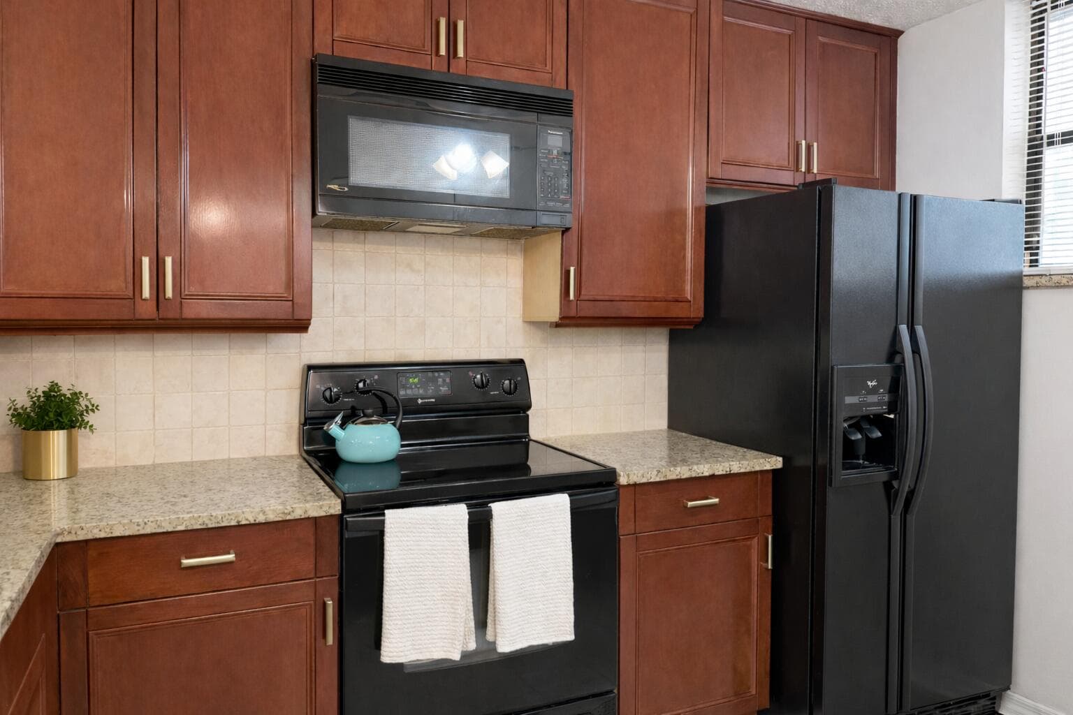 110 Lake Emerald Drive 405, Oakland Park, FL 33309 — photo 11 of 38