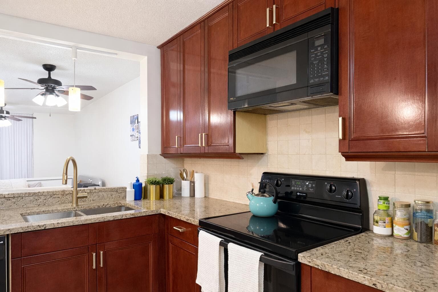 110 Lake Emerald Drive 405, Oakland Park, FL 33309 — photo 10 of 38