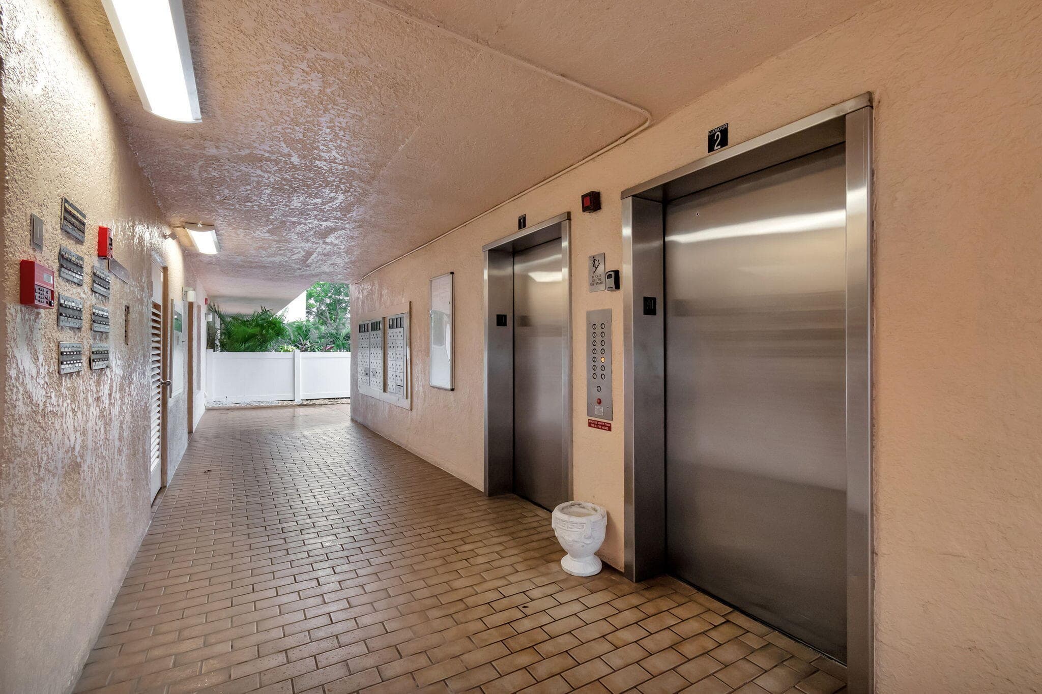 14575 Bonaire Boulevard 402, Delray Beach, FL 33446 — photo 4 of 40