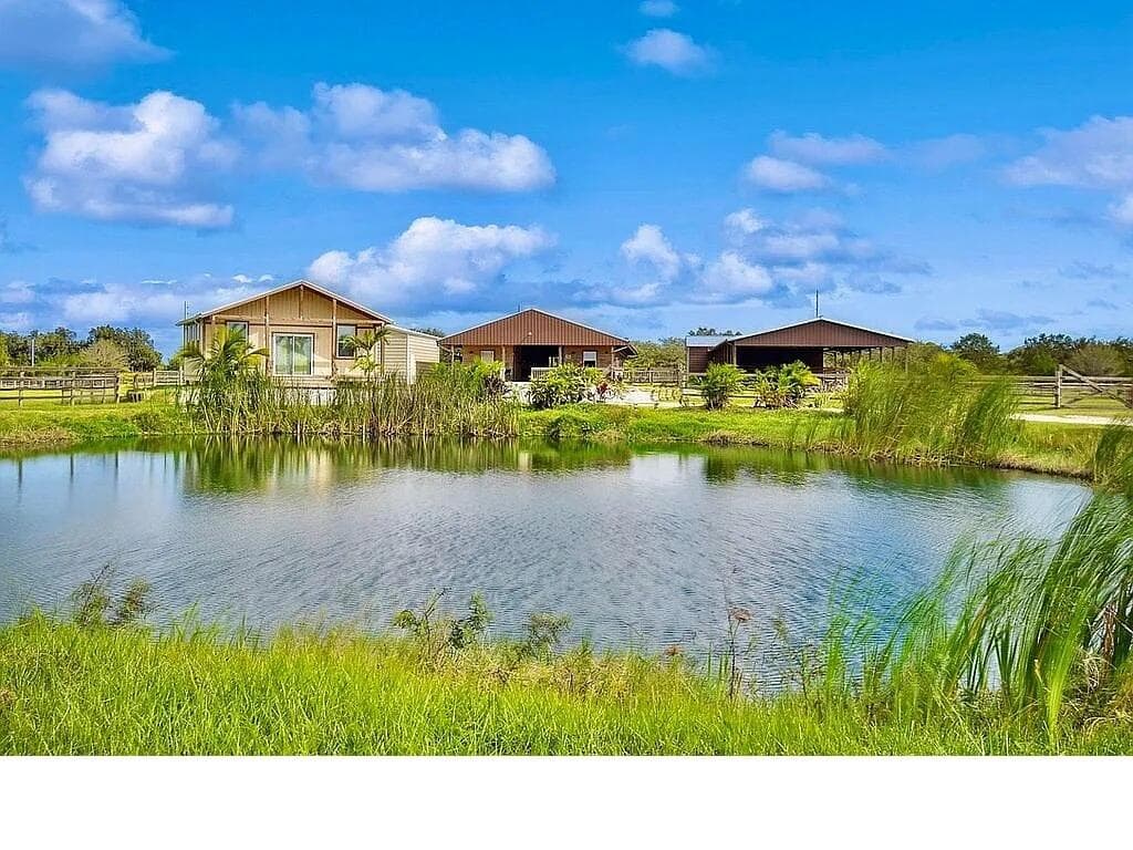 7565 Polo Square, Vero Beach, FL 32968 — photo 16 of 40