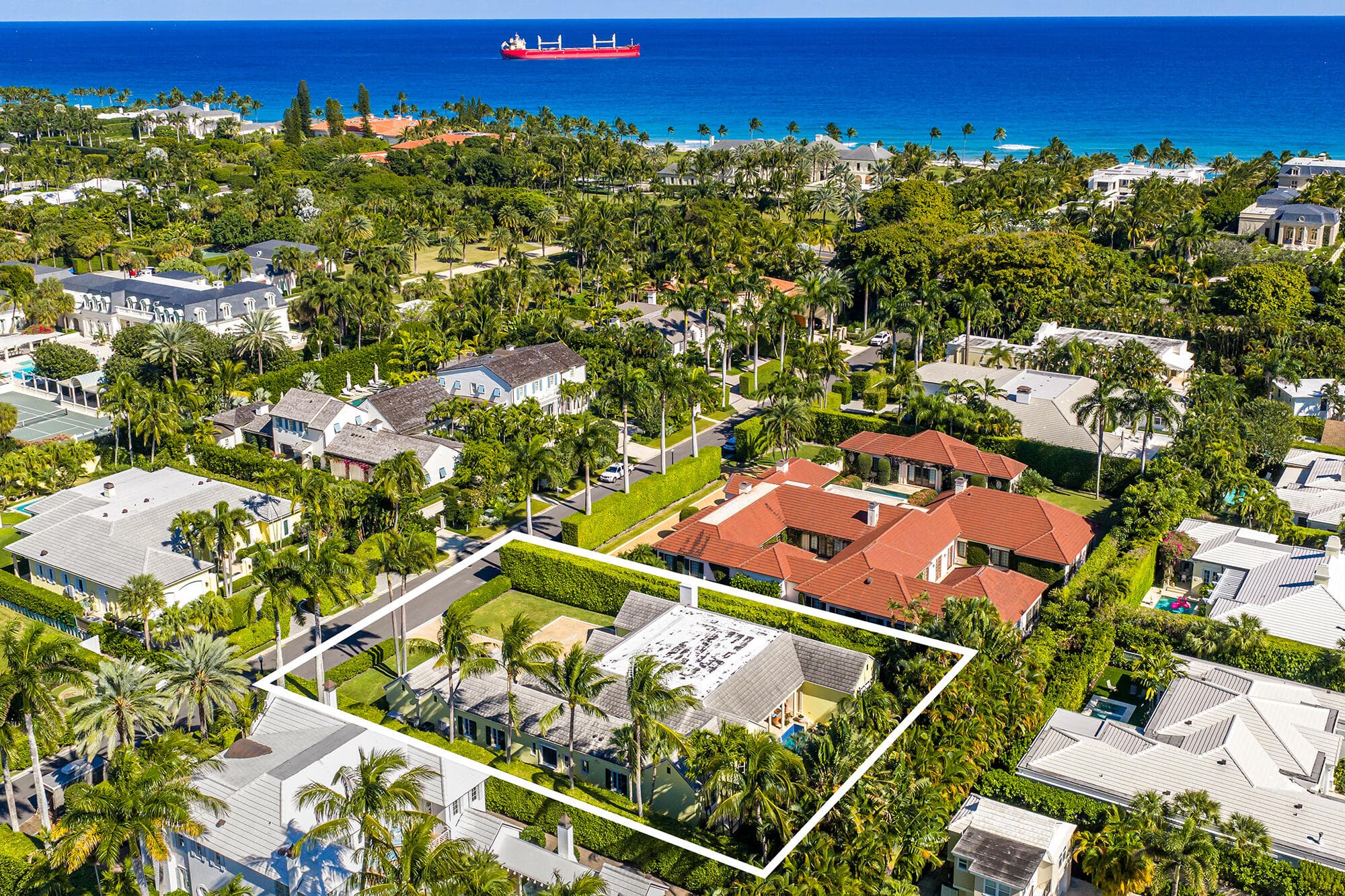 240 Tangier Avenue, Palm Beach, FL 33480 — photo 3 of 5