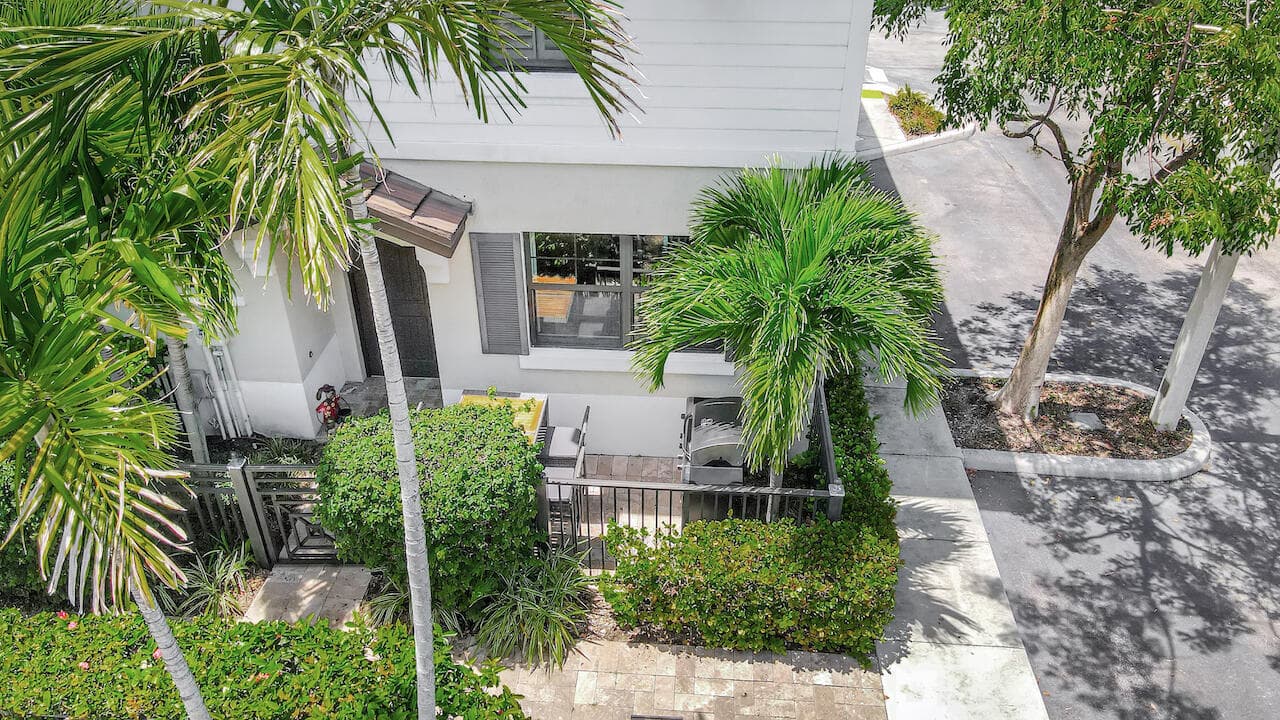 861 S Ocean Boulevard, Pompano Beach, FL 33062 — photo 40 of 49