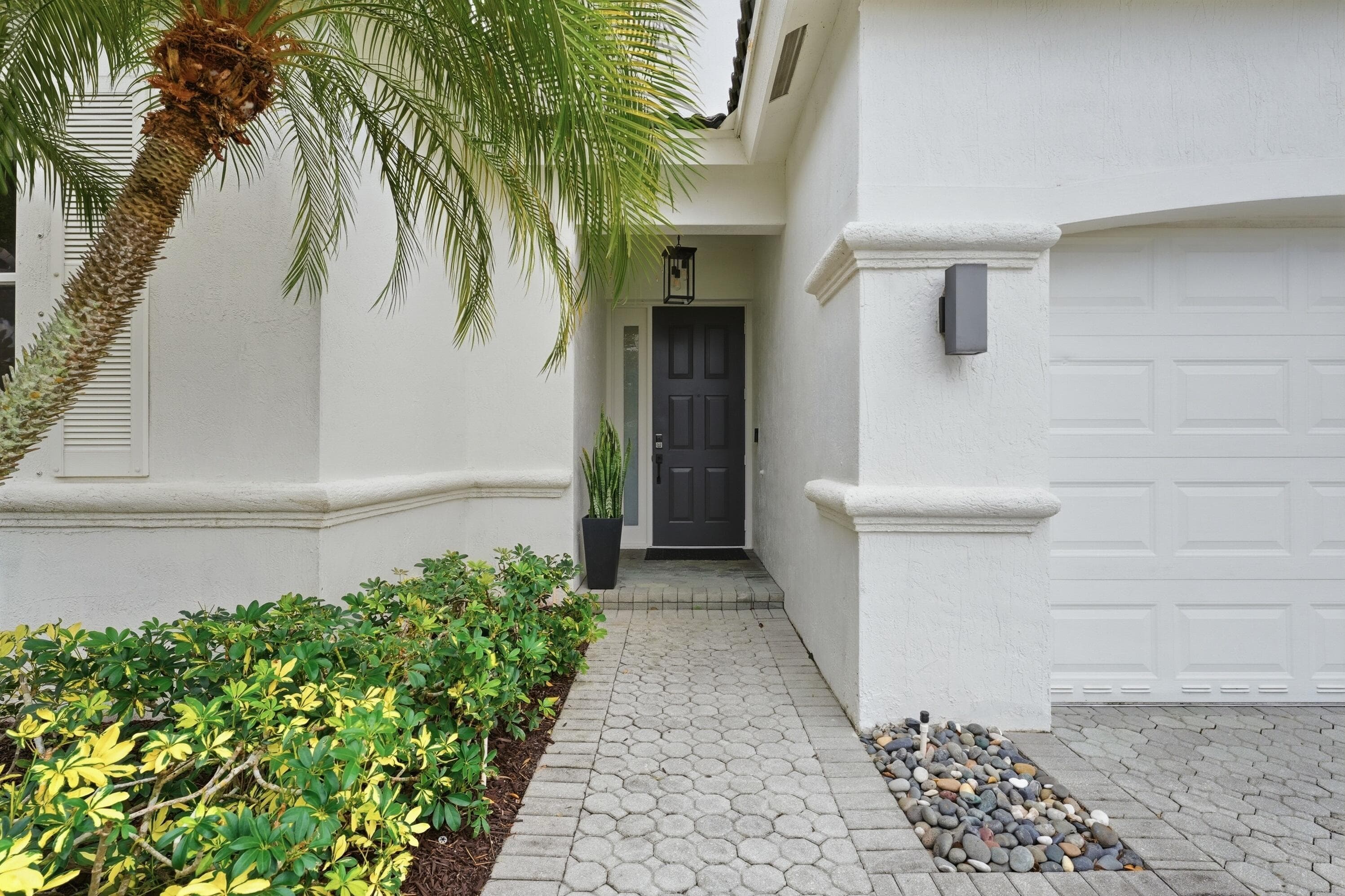 8321 Bob-o-link Drive, West Palm Beach, FL 33412 — photo 2 of 56