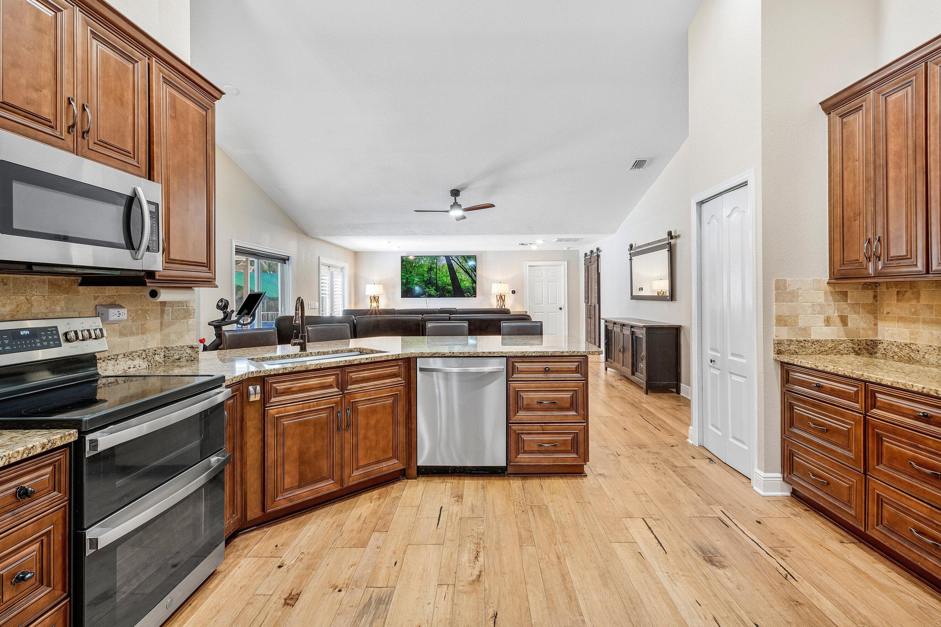 15436 66th Court N, Loxahatchee, FL 33470 — photo 13 of 68